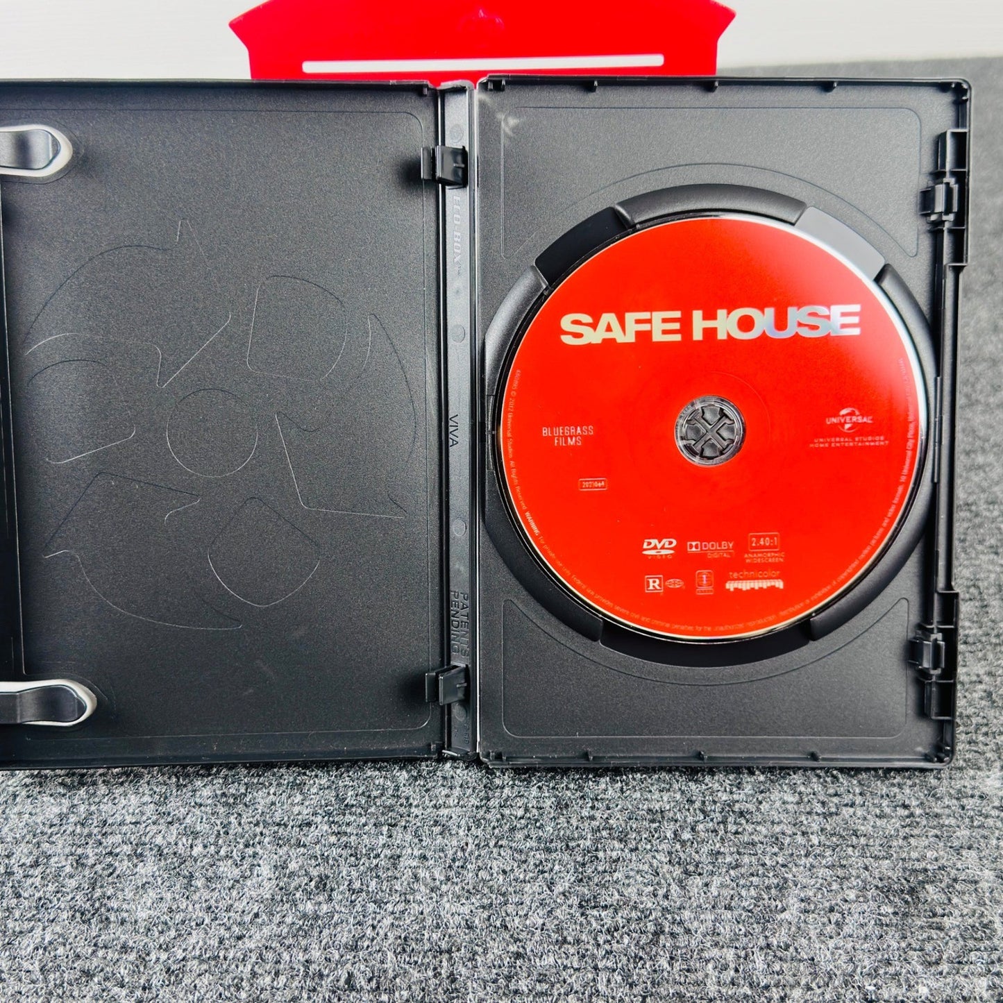 Safe House DVD Denzel Washington Ryan Reynolds Action Thriller 2012 Universal by Buysaavy