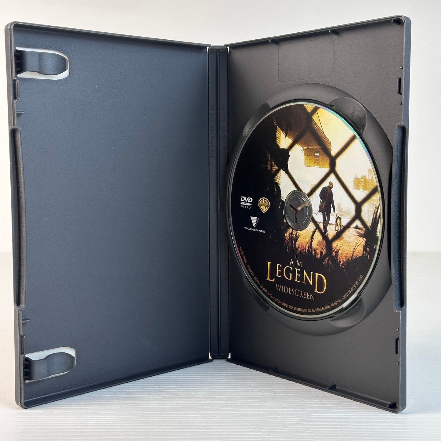 I Am Legend DVD Widescreen Edition Will Smith Sci-Fi Action Movie PG-13 2008 by Buysaavy