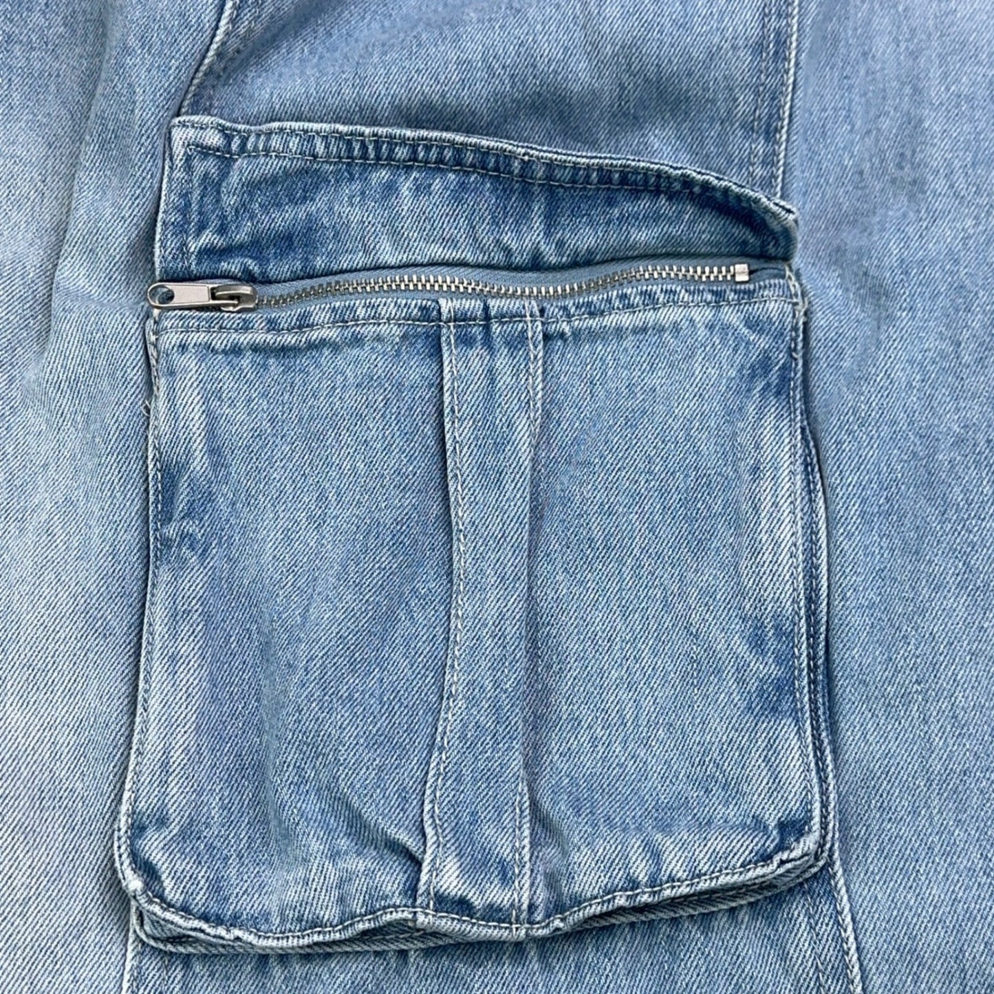 Forever 21 Premium Womens XL Light Wash Elastic Waist Wide Leg Cargo Jeans by FOREVER 21