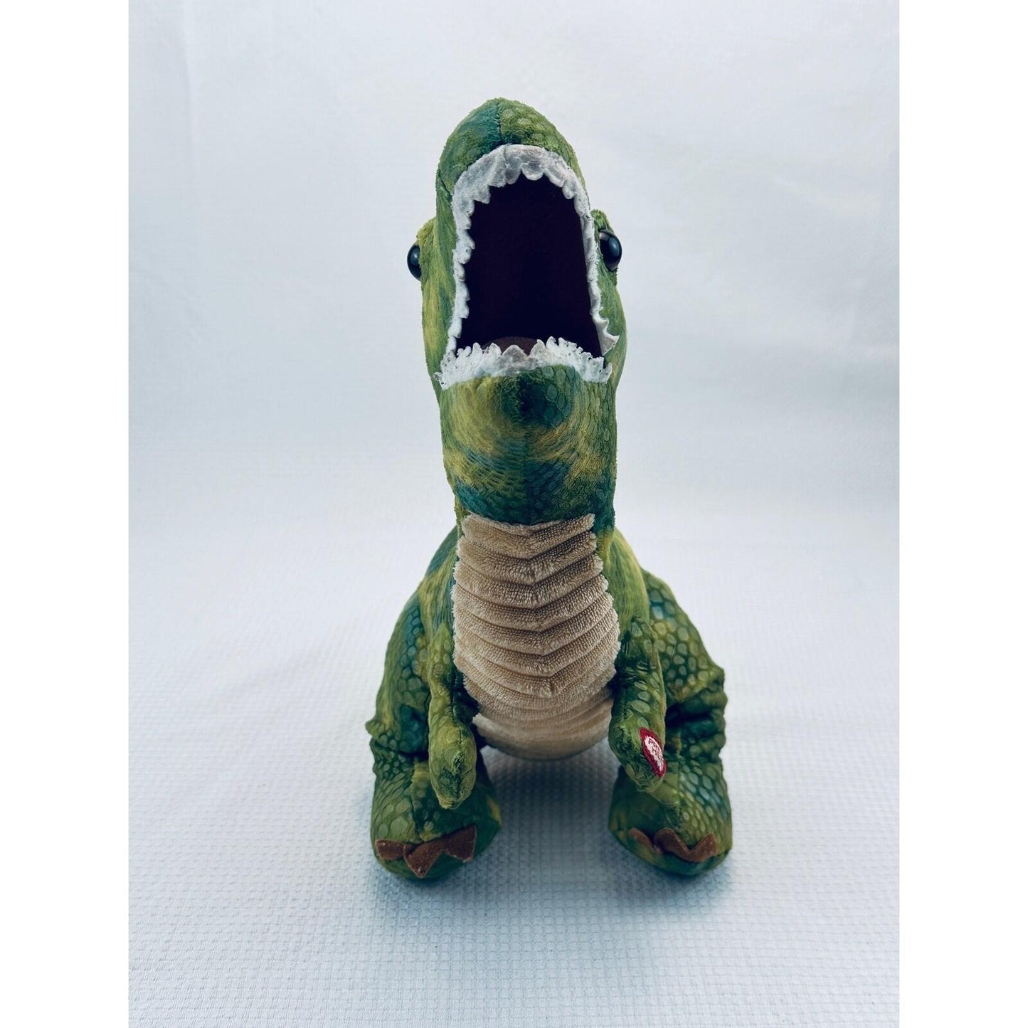 Hugfun International Roaring T-Rex Dinosaur Plush Green Scaly Texture 2021