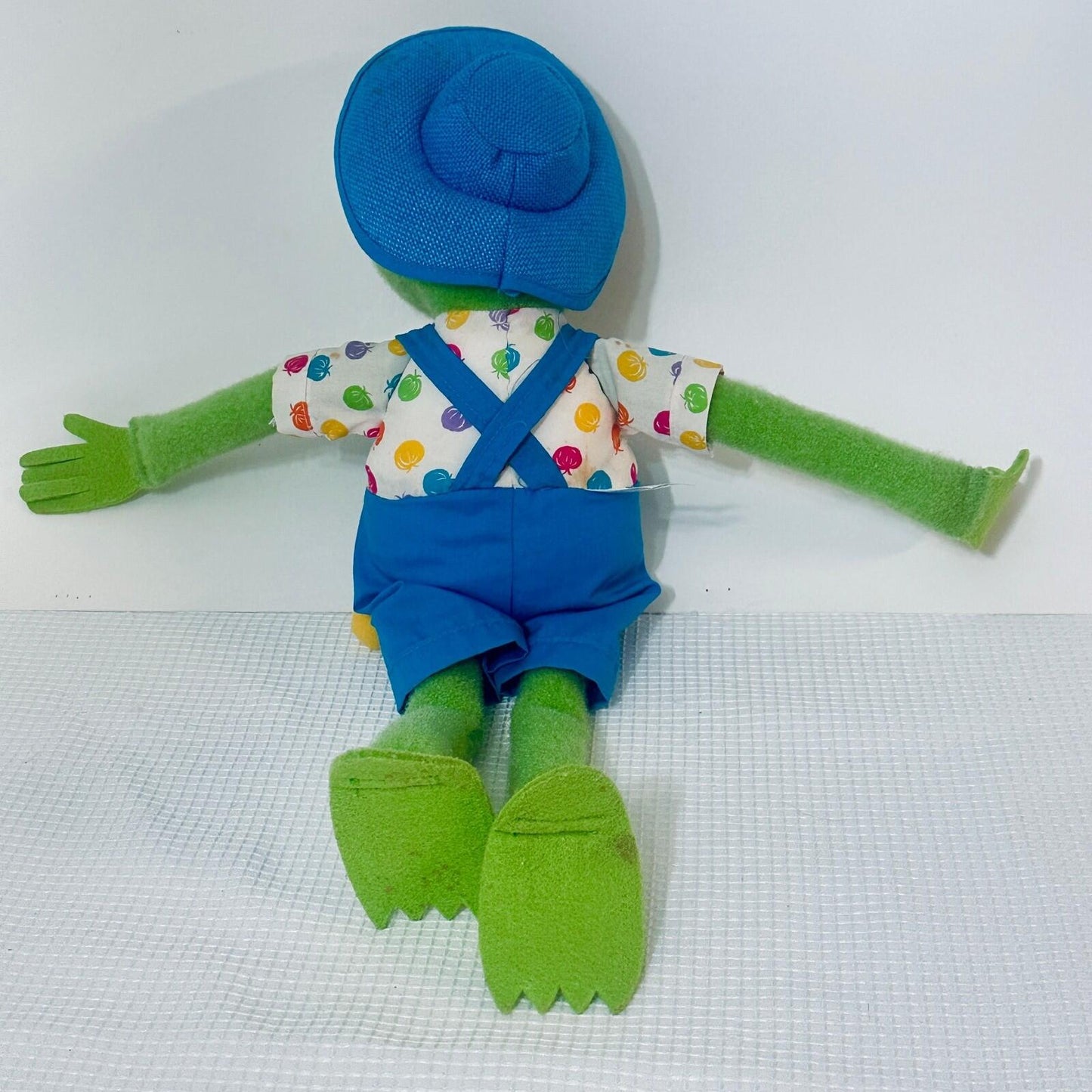 1993 Kid Dimension Kermit the Frog Plush Toy Blue Overalls Hat