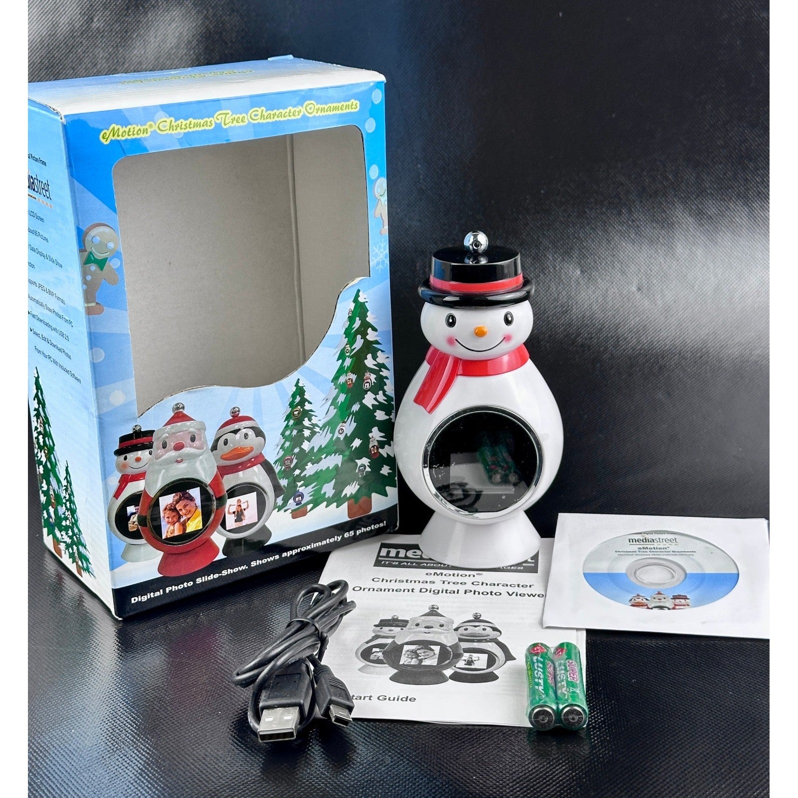 MediaStreet eMotion Snowman Digital Photo Ornament 1.5 LCD DF-EMHO3 White by MediaStreet
