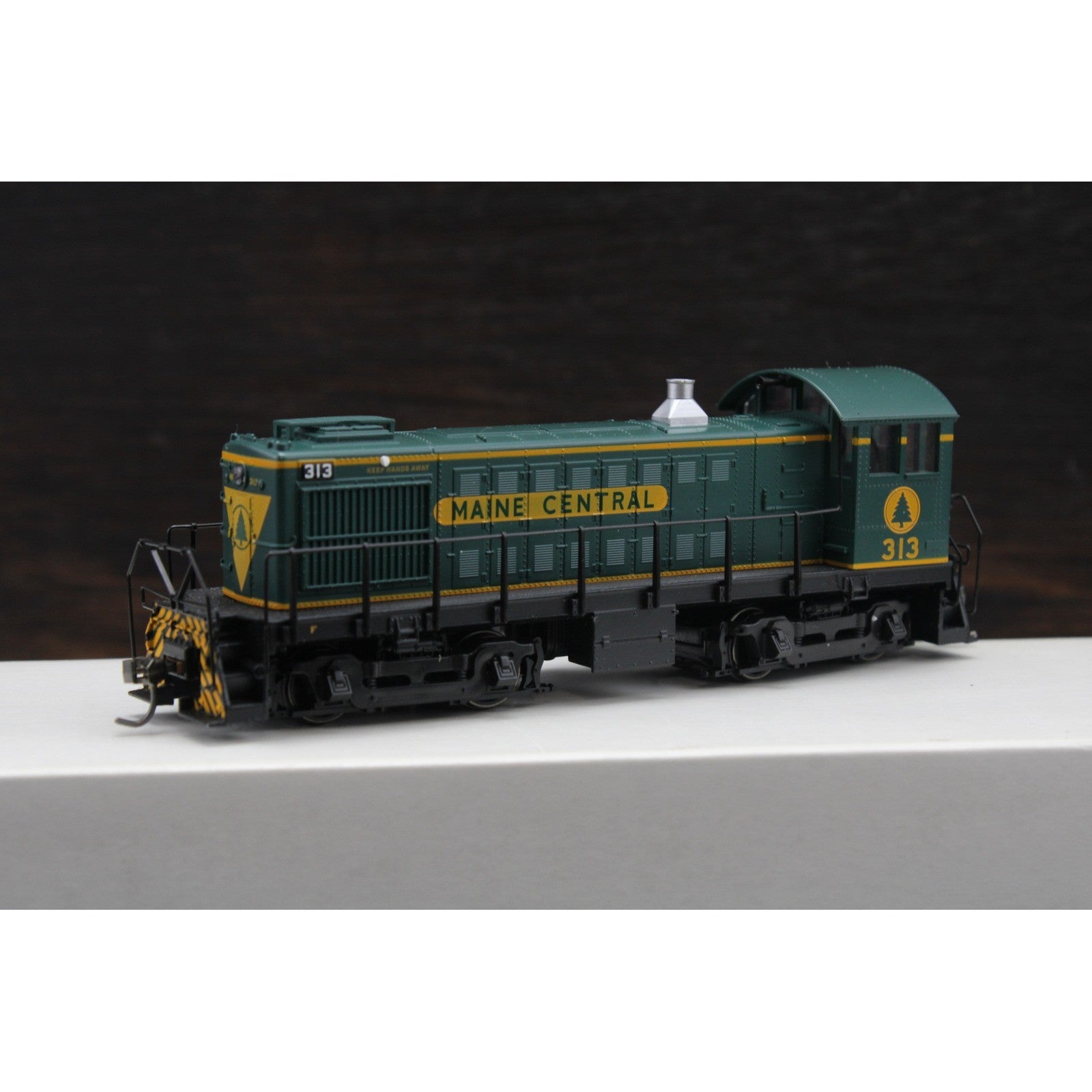 Atlas HO Scale Alco S-4 Diesel Switcher Maine Central 313 Locomotive 8753 Boxed by Atlas