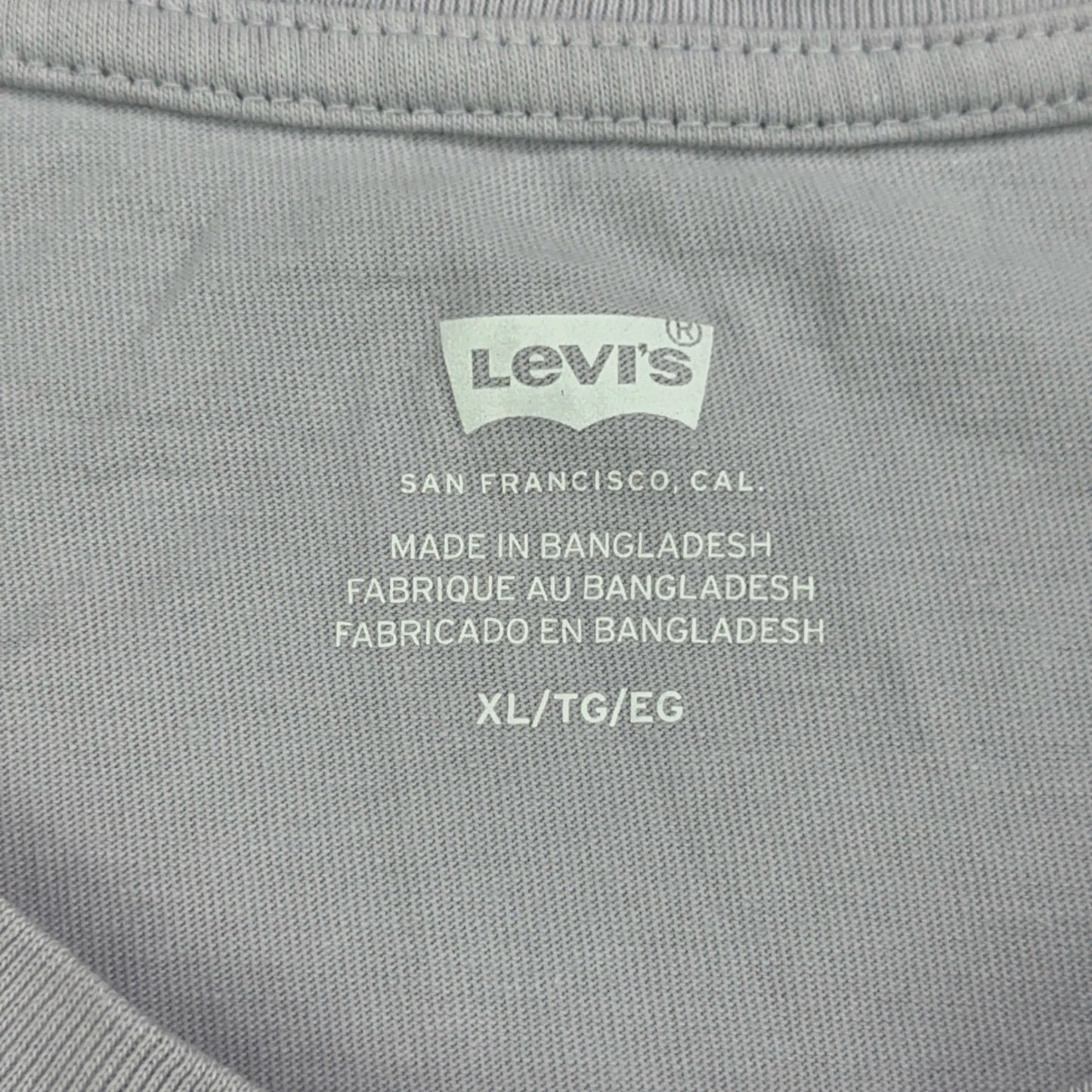 Levis Womens XL Graphic Tee Lavender Purple Metallic Silver Batwing Logo Shirt by Levi's