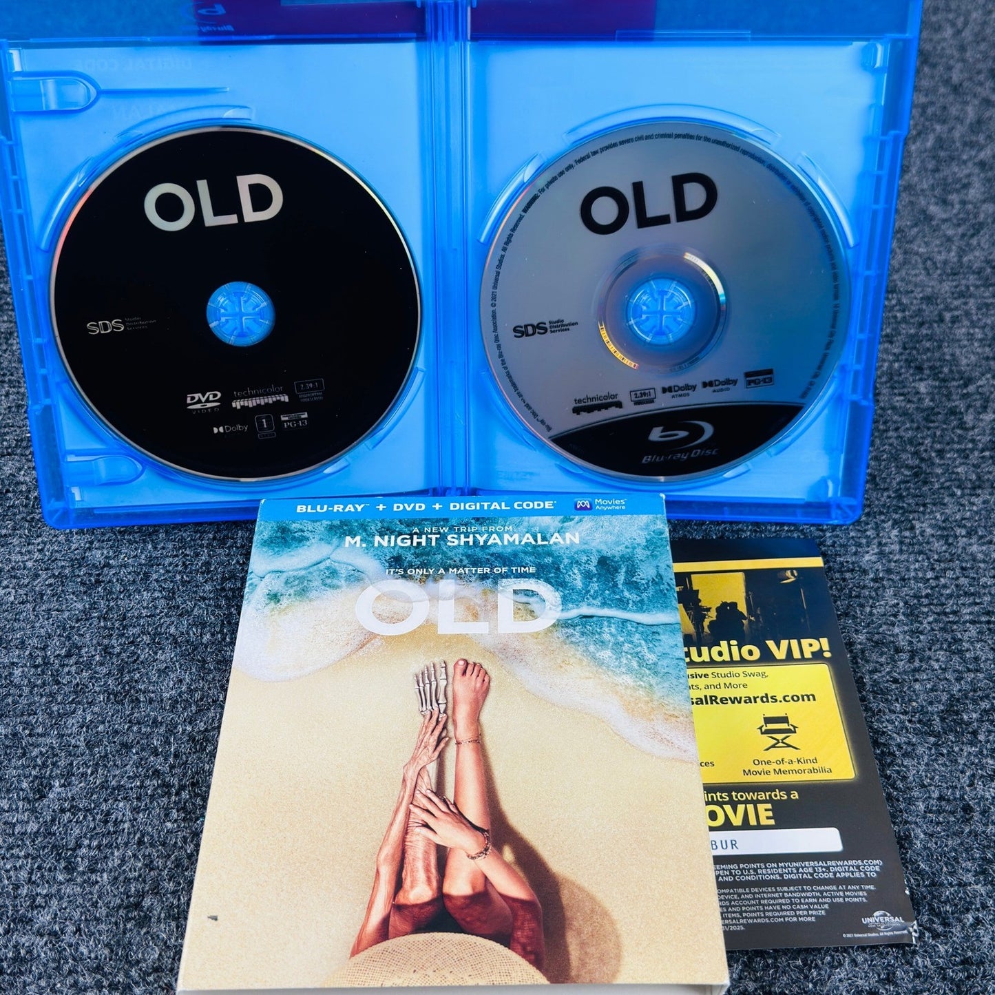 Old Blu-ray DVD Digital Code M Night Shyamalan Thriller Movie with Slipcover by Buysaavy
