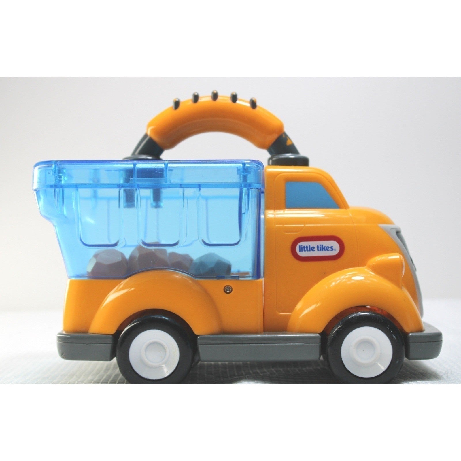 Little Tikes Handle Haulers Pop Hauler Billy Dump Truck Yellow Blue Toy Vehicle by Little Tikes