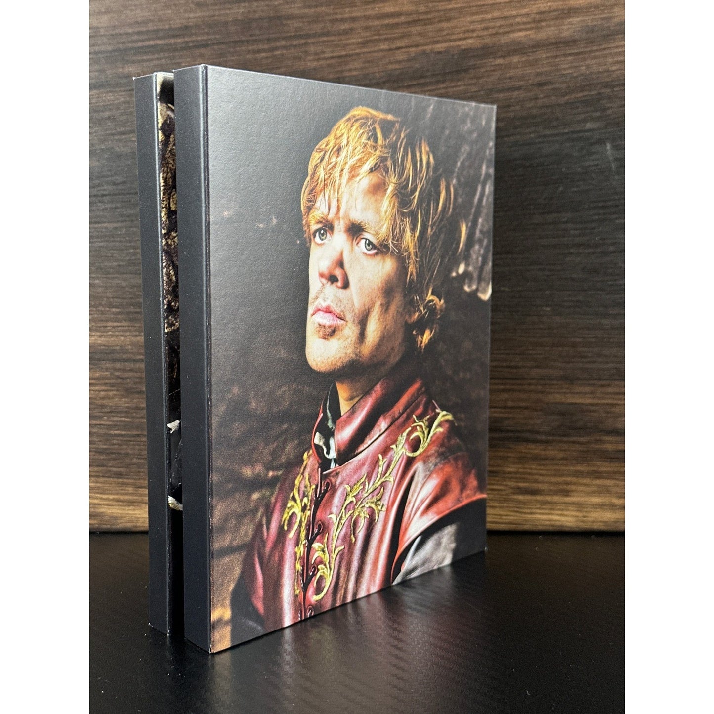 Game of Thrones The Complete First Season Blu-ray 5-Disc Set with Episode Guide by Buysaavy