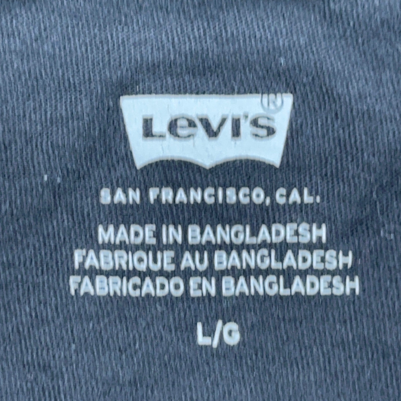 Levis Womens Rainbow Logo Graphic T-Shirt Black Short Sleeve Crewneck Large by Levi's