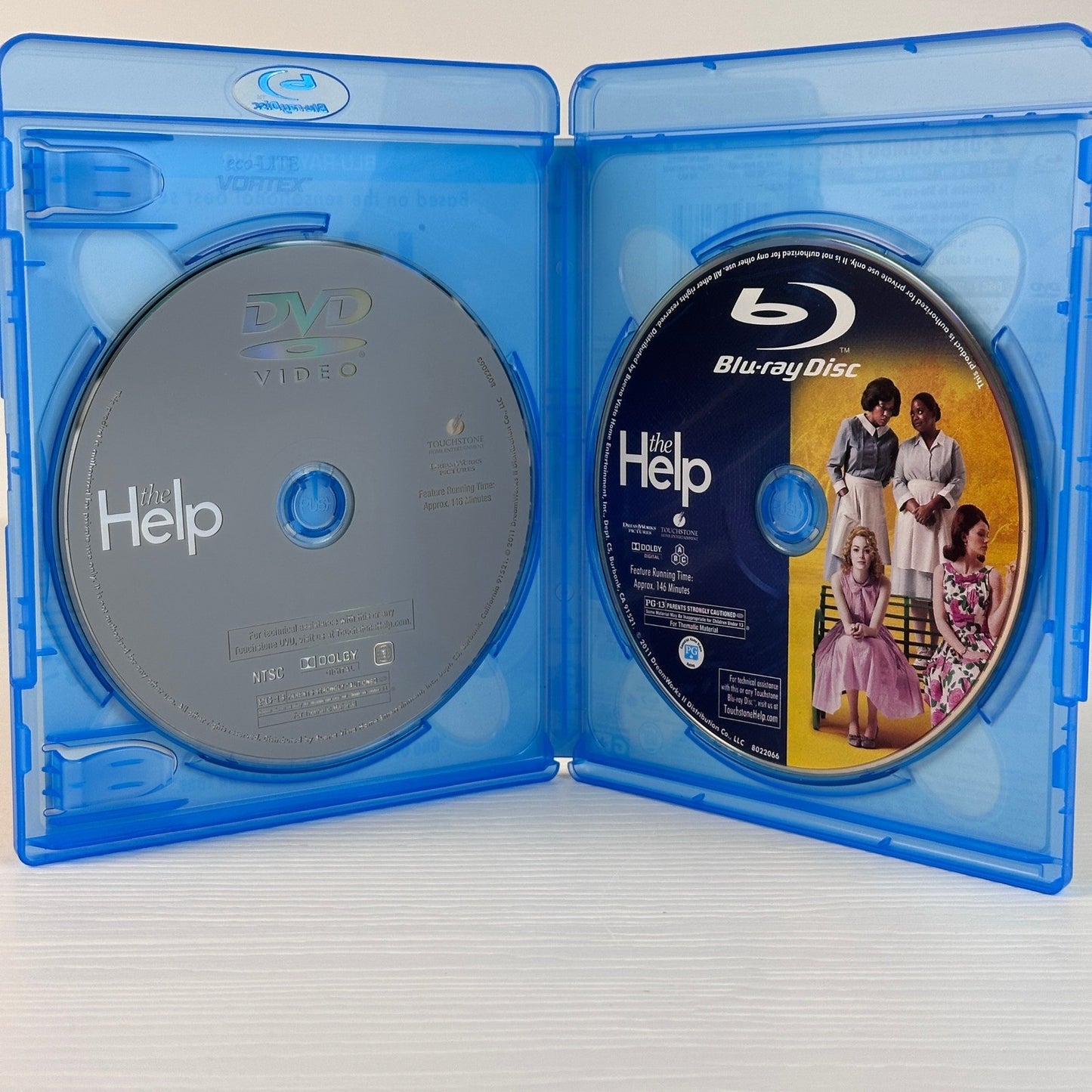 The Help Blu-ray DVD 2-Disc Combo Pack Viola Davis Emma Stone Drama Movie by Buysaavy