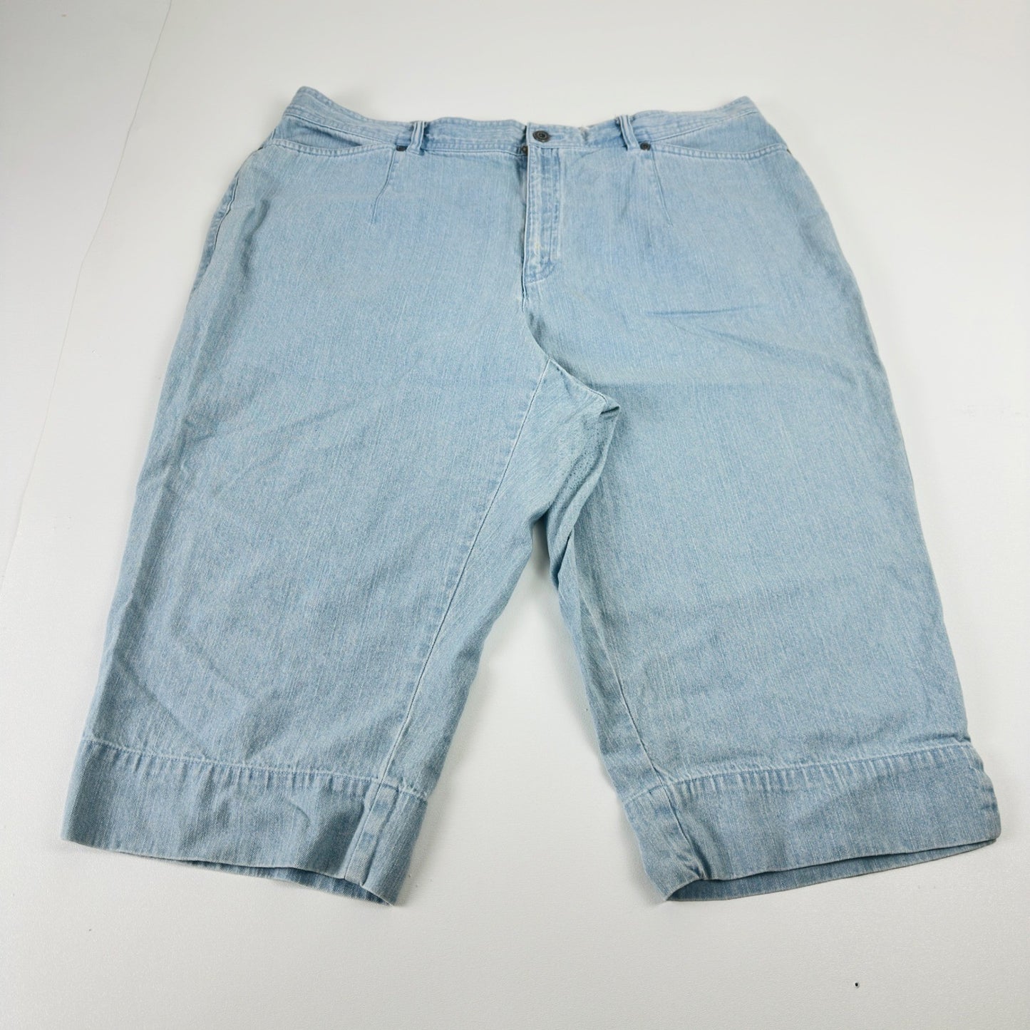 Liz Claiborne Lizwear Light Wash Denim Bermuda Shorts 18W Light Blue Cotton by Liz Claiborne
