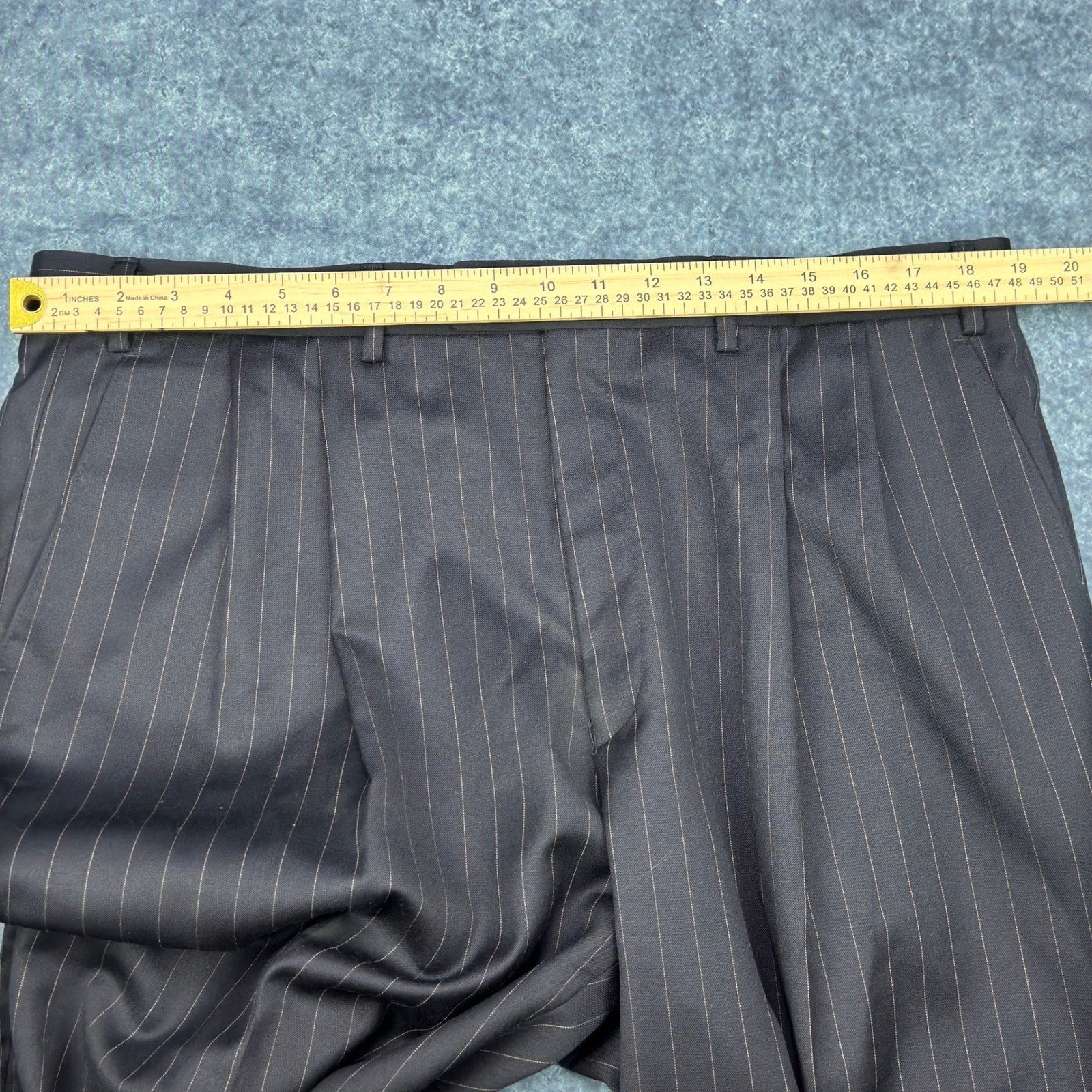 Lauren Ralph Lauren Mens 44R Black Pinstripe 100% Wool 2-Piece Suit Pleated by Lauren Ralph Lauren
