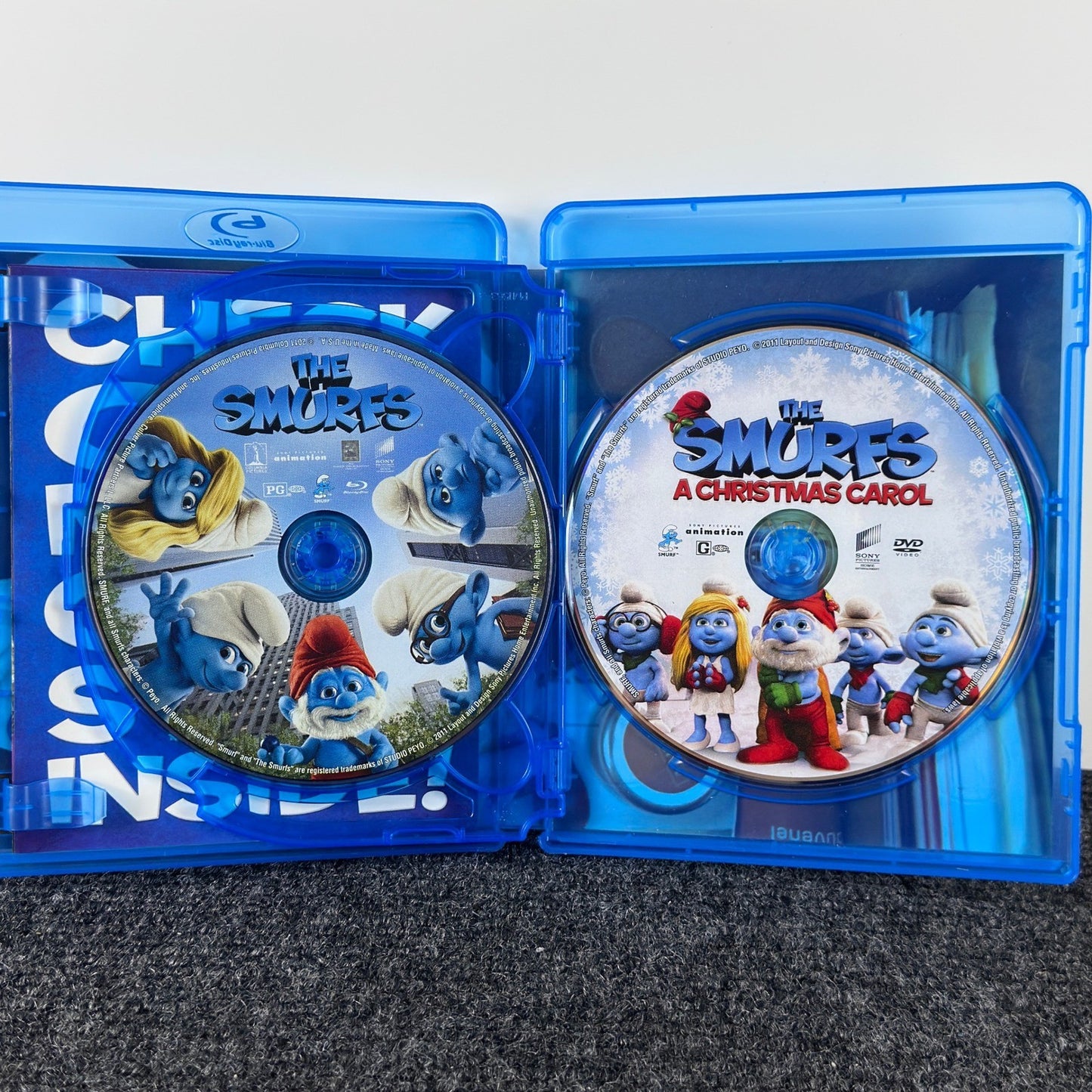 The Smurfs 3-Disc Holiday Blu-ray DVD Gift Set A Christmas Carol Mini Movie 2011 by Buysaavy