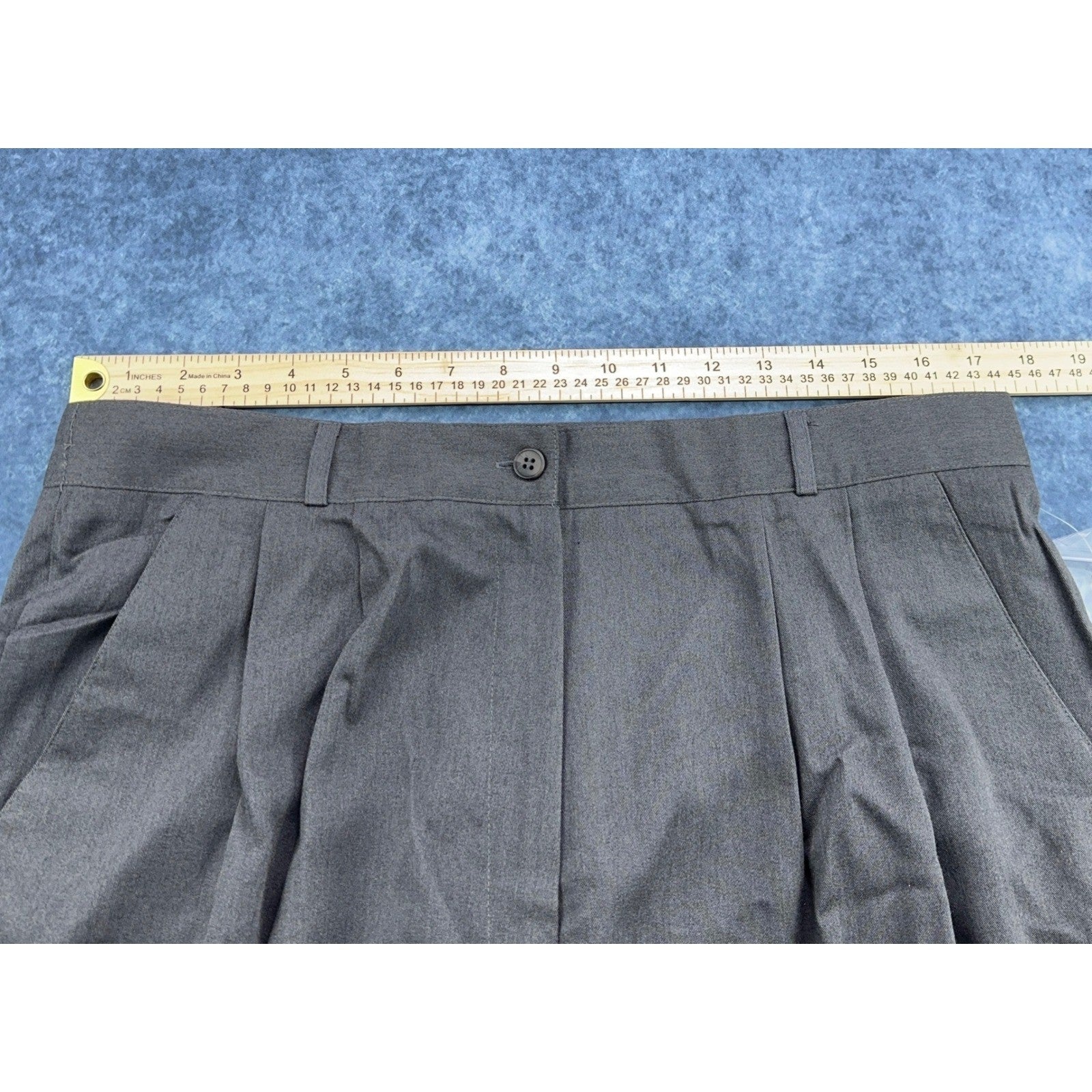 Tribeca Studio Women Gray Pleated Tapered Dress Pants 18WP Made in USA 95761207 by Tribeca Studio