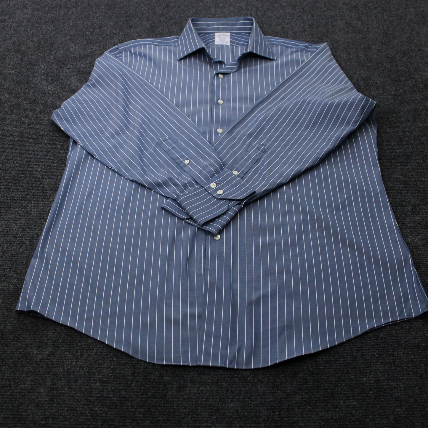 Brooks Brothers Regent Blue White Stripe Non-Iron Supima Cotton Shirt 16 1/2 -33 by Brooks Brothers