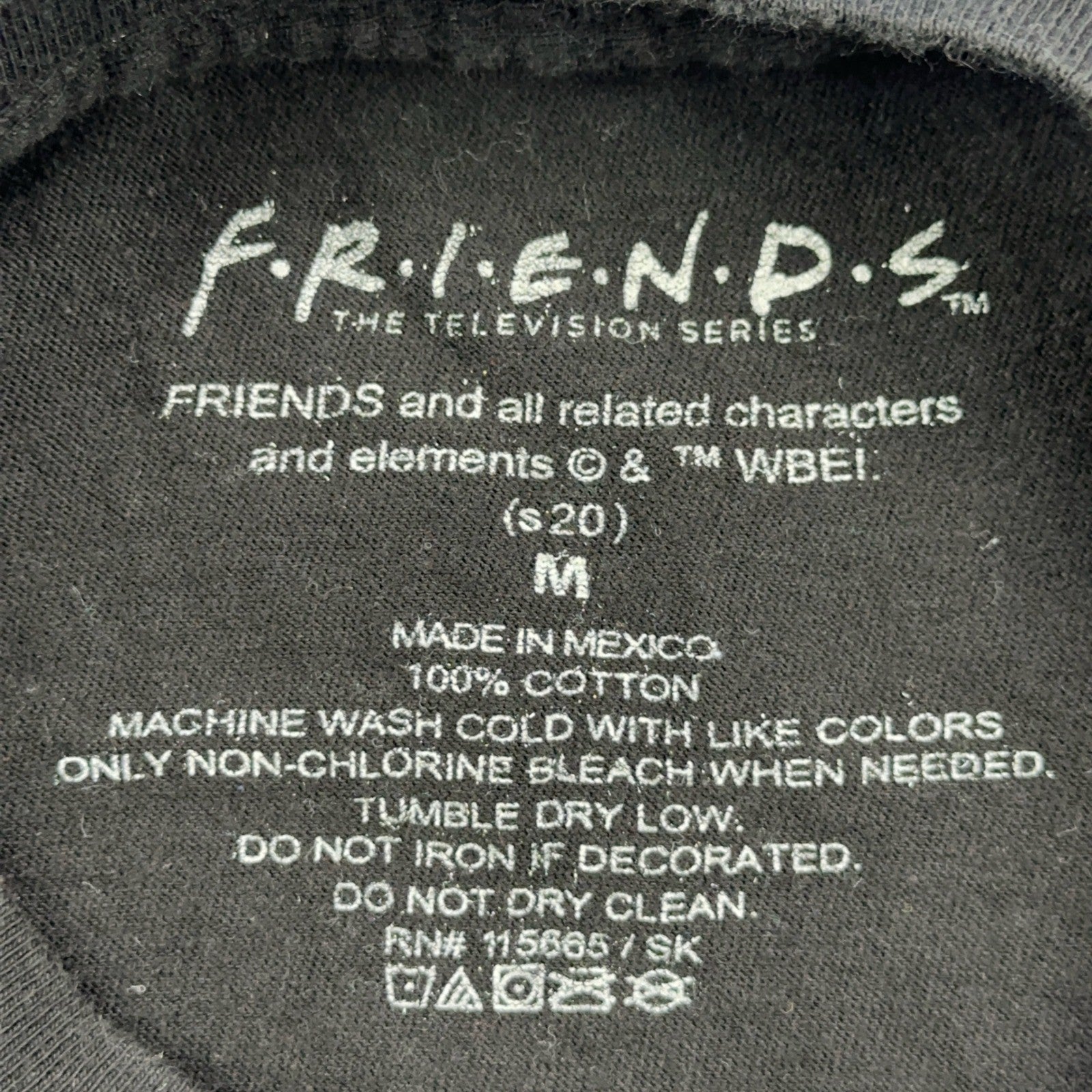 Friends TV Show Graphic T-Shirt Mens Medium Black NYC Skyline Cotton Tee by Friends