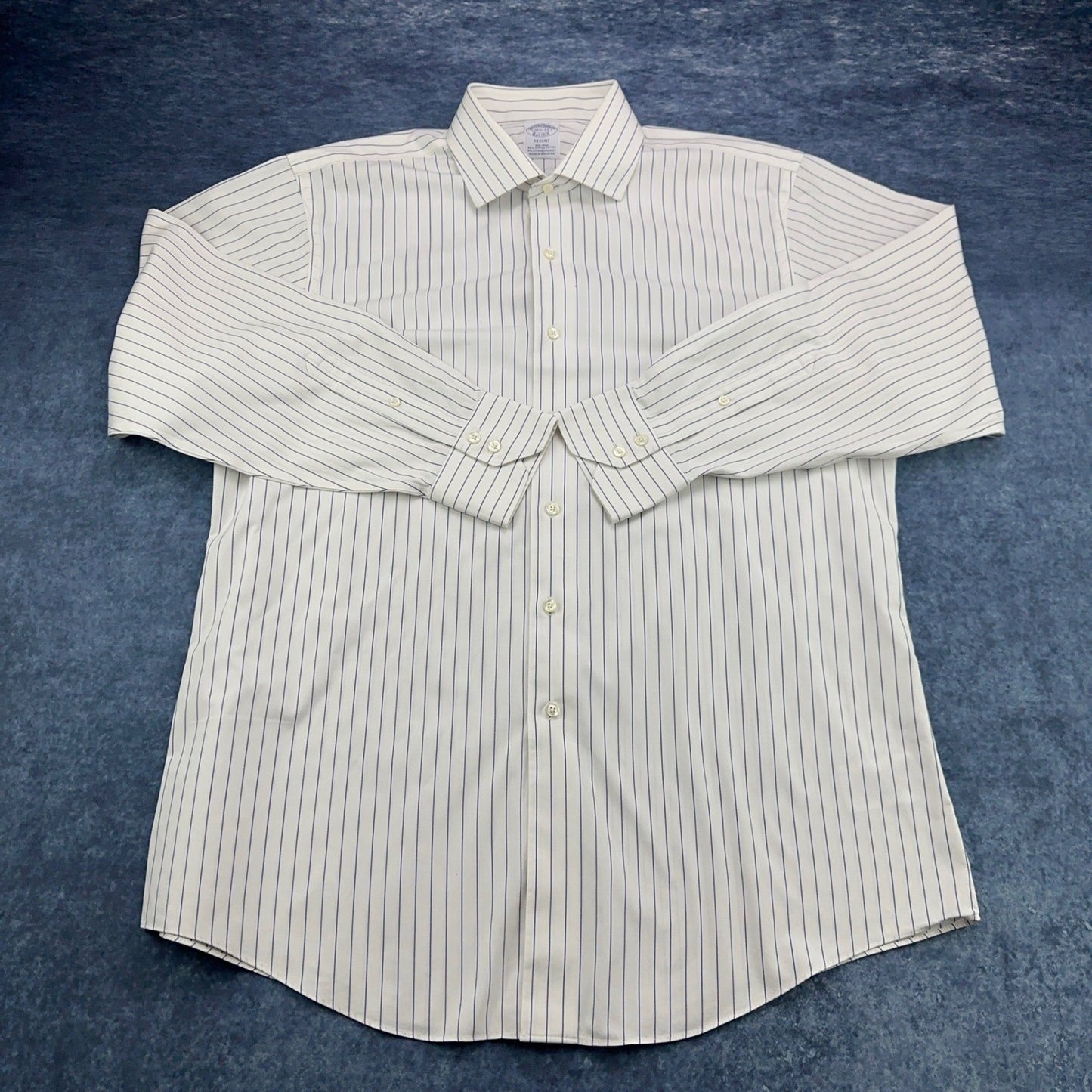 Brooks Brothers Regent Fit Striped Supima Cotton Non-Iron Dress Shirt 16.5 33 by Brooks Brothers