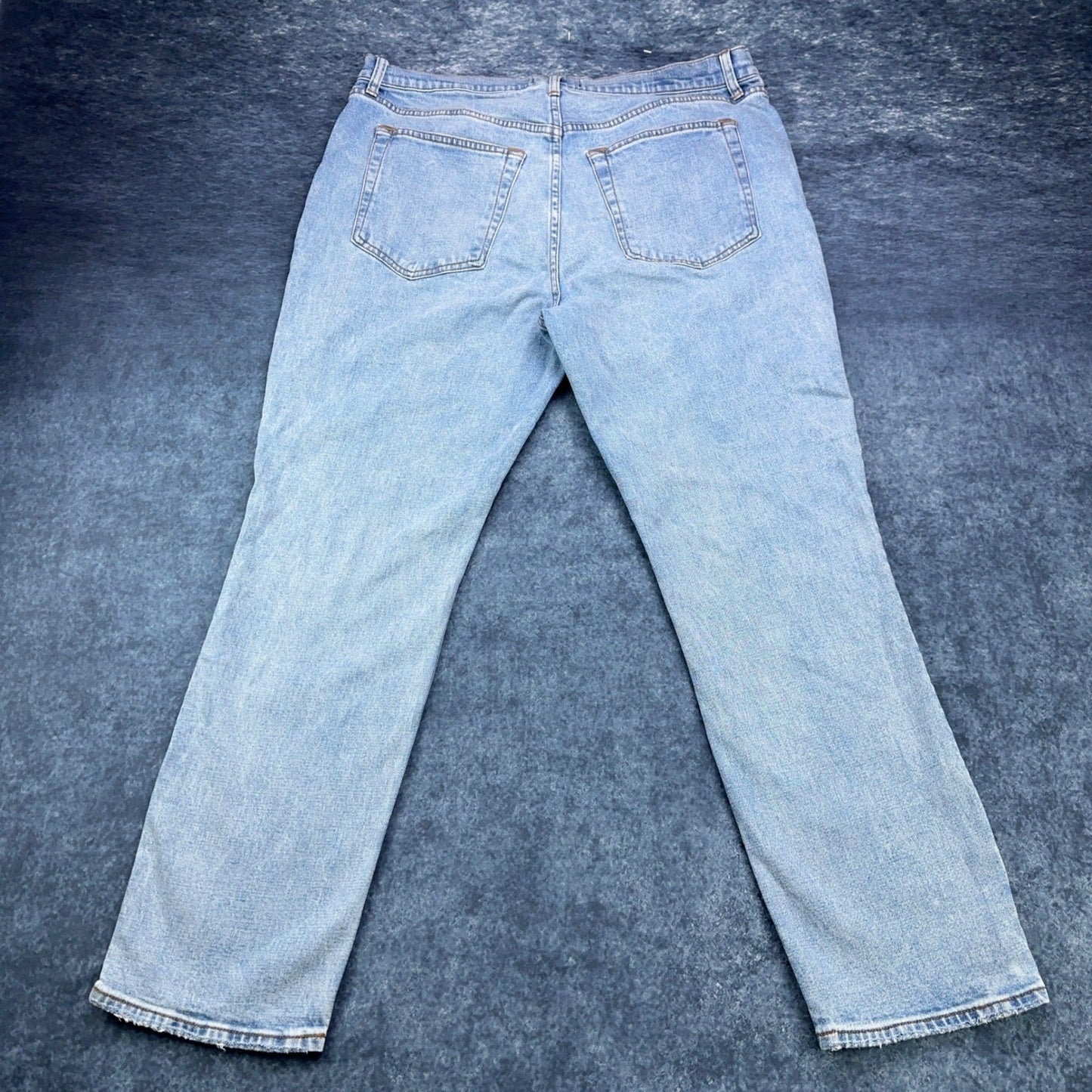 Abercrombie & Fitch 90s Slim Straight Ultra High Rise Jeans Light Wash 34 18s by Abercrombie & Fitch