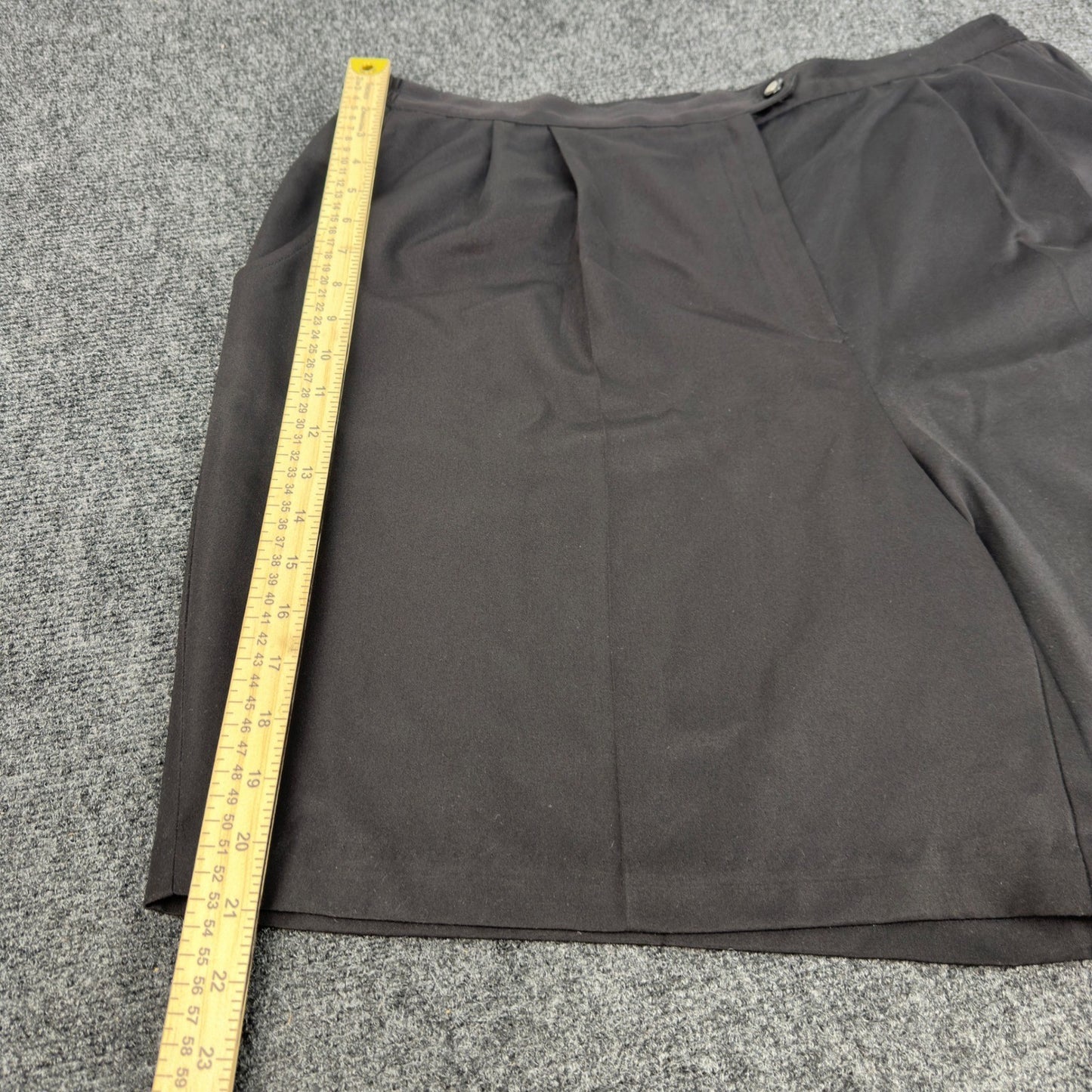 Coral Bay Golf Shorts Womens 20 Black Pleated High Rise Elastic Back Activewear by Coral Bay Golf