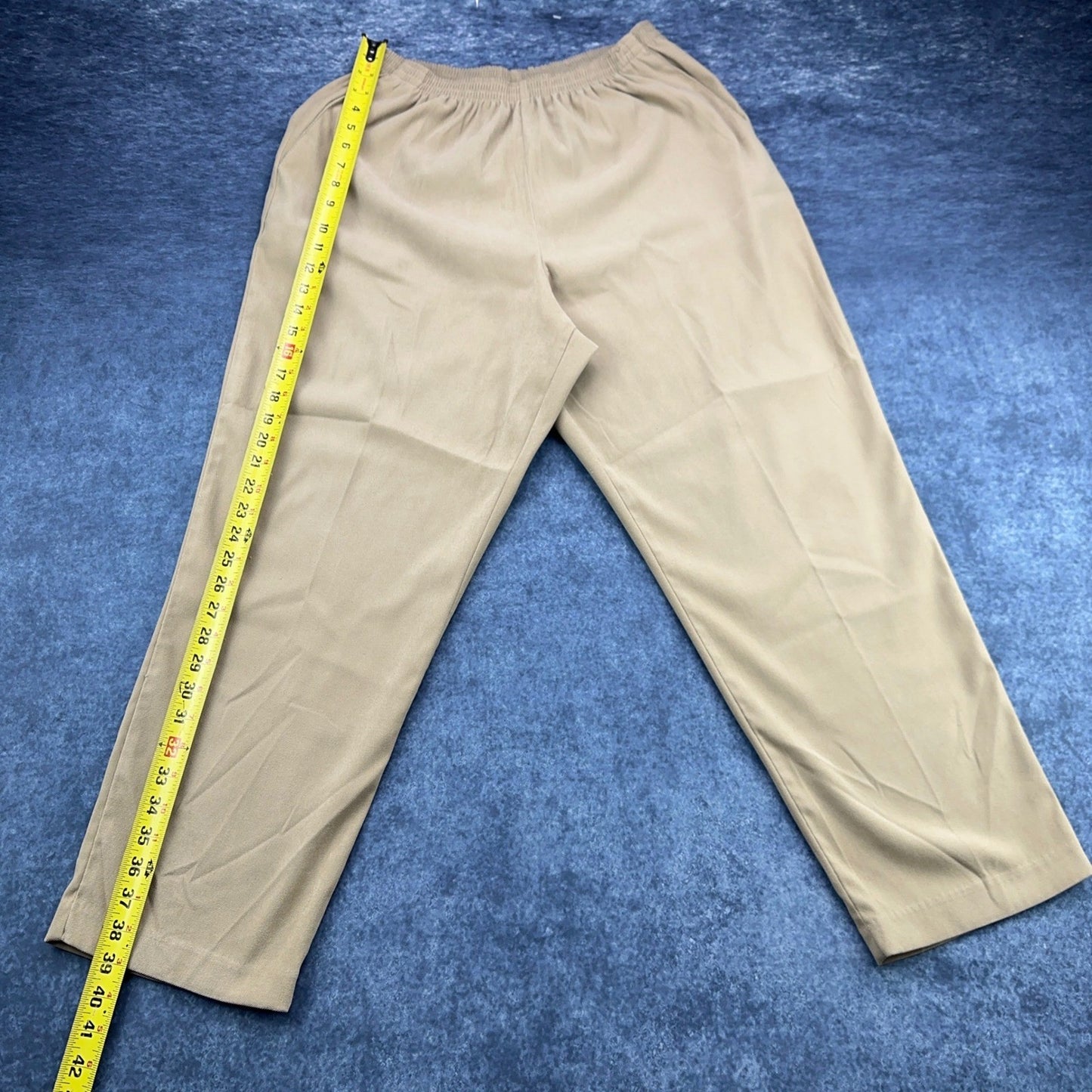 Alfred Dunner Khaki Tan Elastic Waist Pull On Straight Leg Pants Womens Size 16 by Alfred Dunner