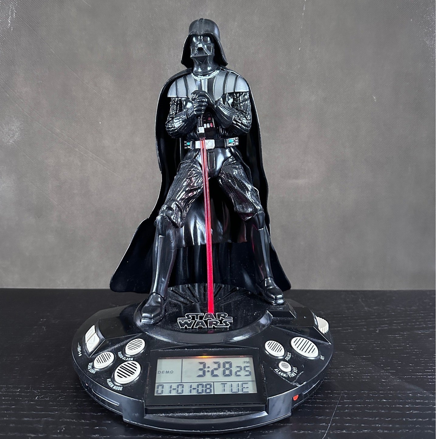 Star Wars Darth Vader Alarm Clock Radio 2011 Jazzwares Digital 15200-03085-CW by Jazwares