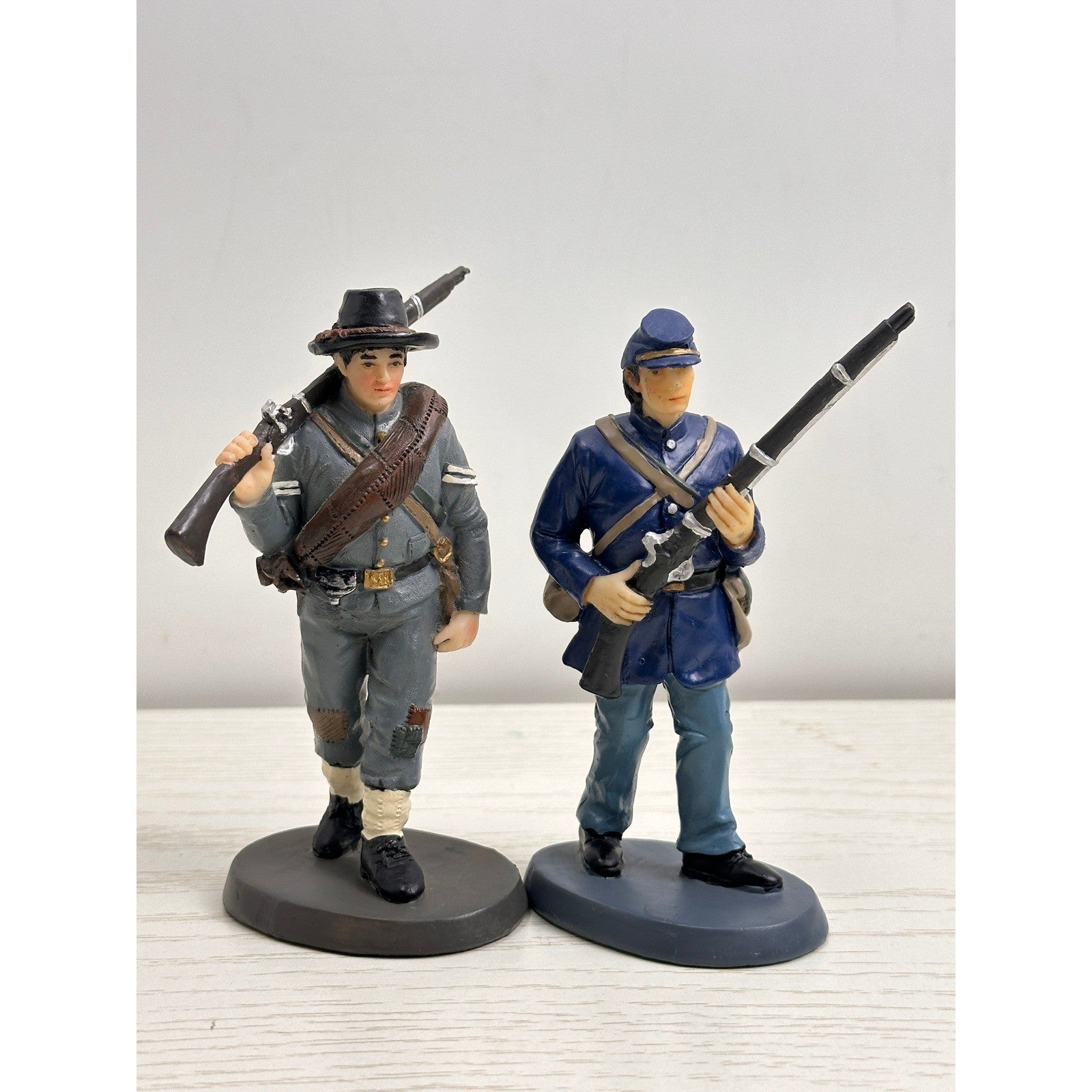 Civil War Soldier Figurines Set of 2 Historical Gettysburg Souvenir Decor by Americana Souvenirs