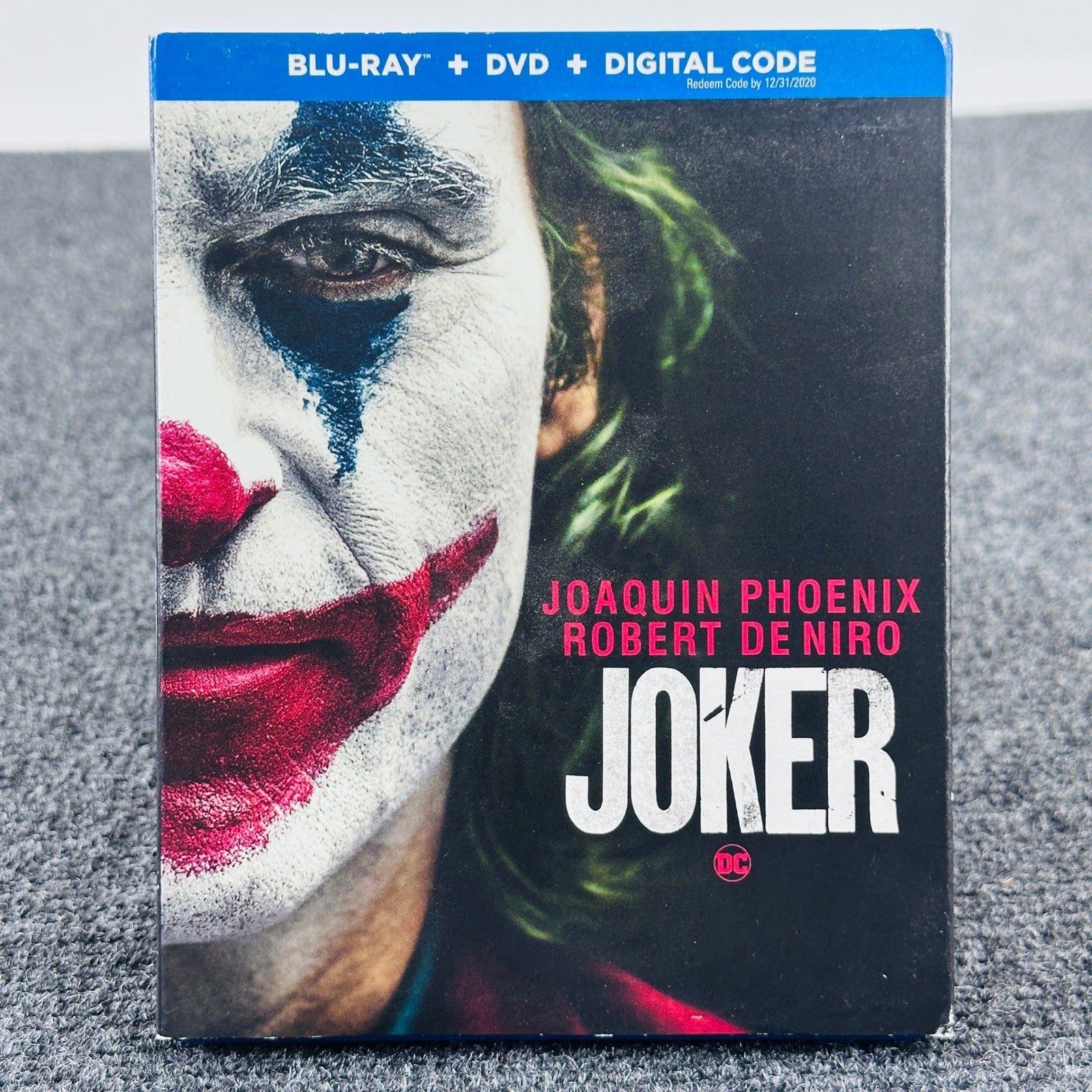 Joker Blu-ray DVD Digital Combo Joaquin Phoenix DC Comics Movie with Slipcover by Buysaavy