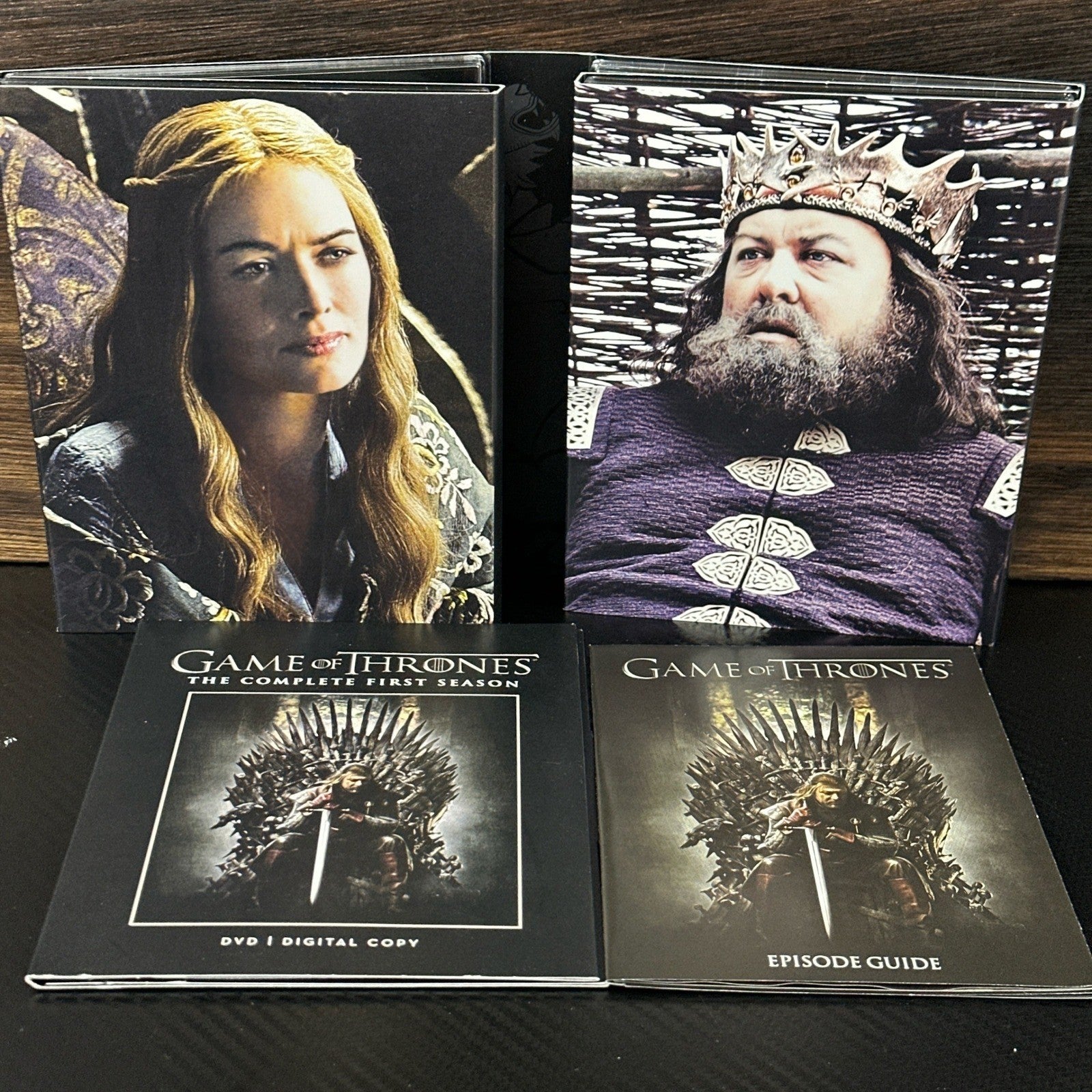 Game of Thrones The Complete First Season Blu-ray 5-Disc Set with Episode Guide by Buysaavy