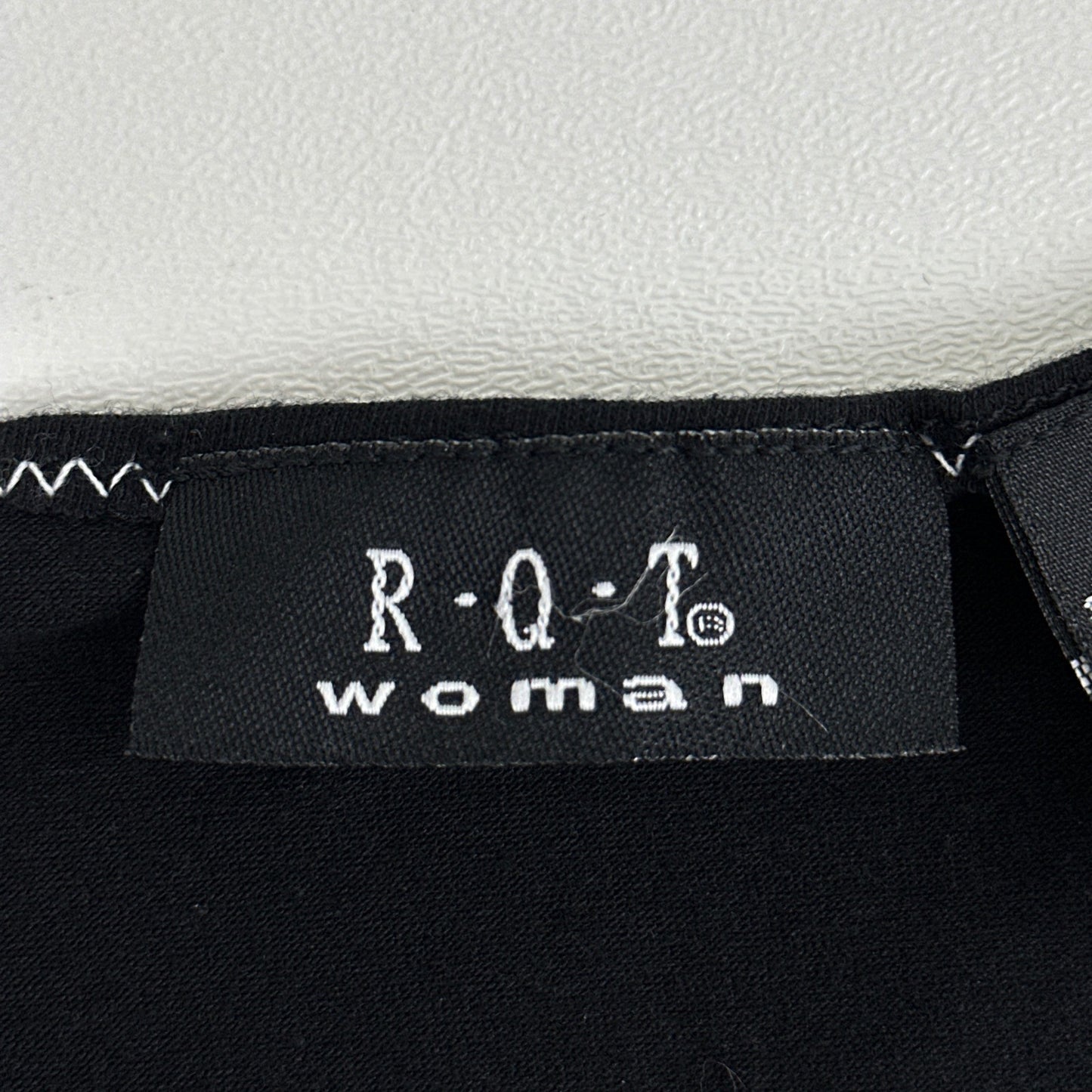 RQT Woman Out Of The Box Black Embroidered Short Sleeve Plus Size Top 3X W0078 by RQT Woman