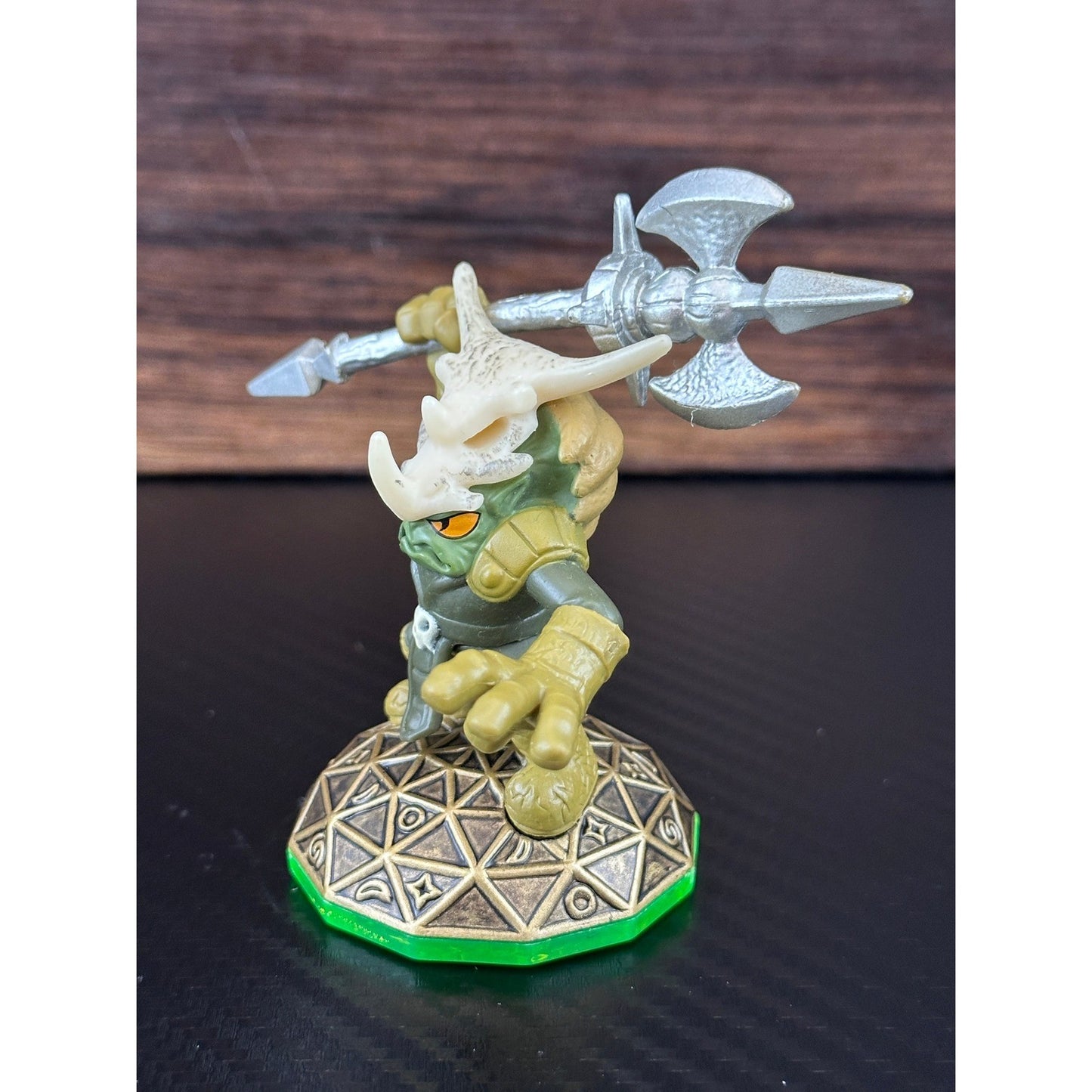 Activision Skylanders Giants Voodood Life Element Figure 83985888 Green Base by Activision