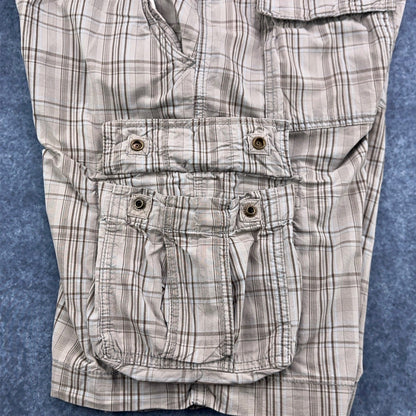 Mossimo Supply Co Mens Plaid Cargo Shorts Brown Tan Size 36 Relaxed Fit Utility by Mossimo Supply Co.