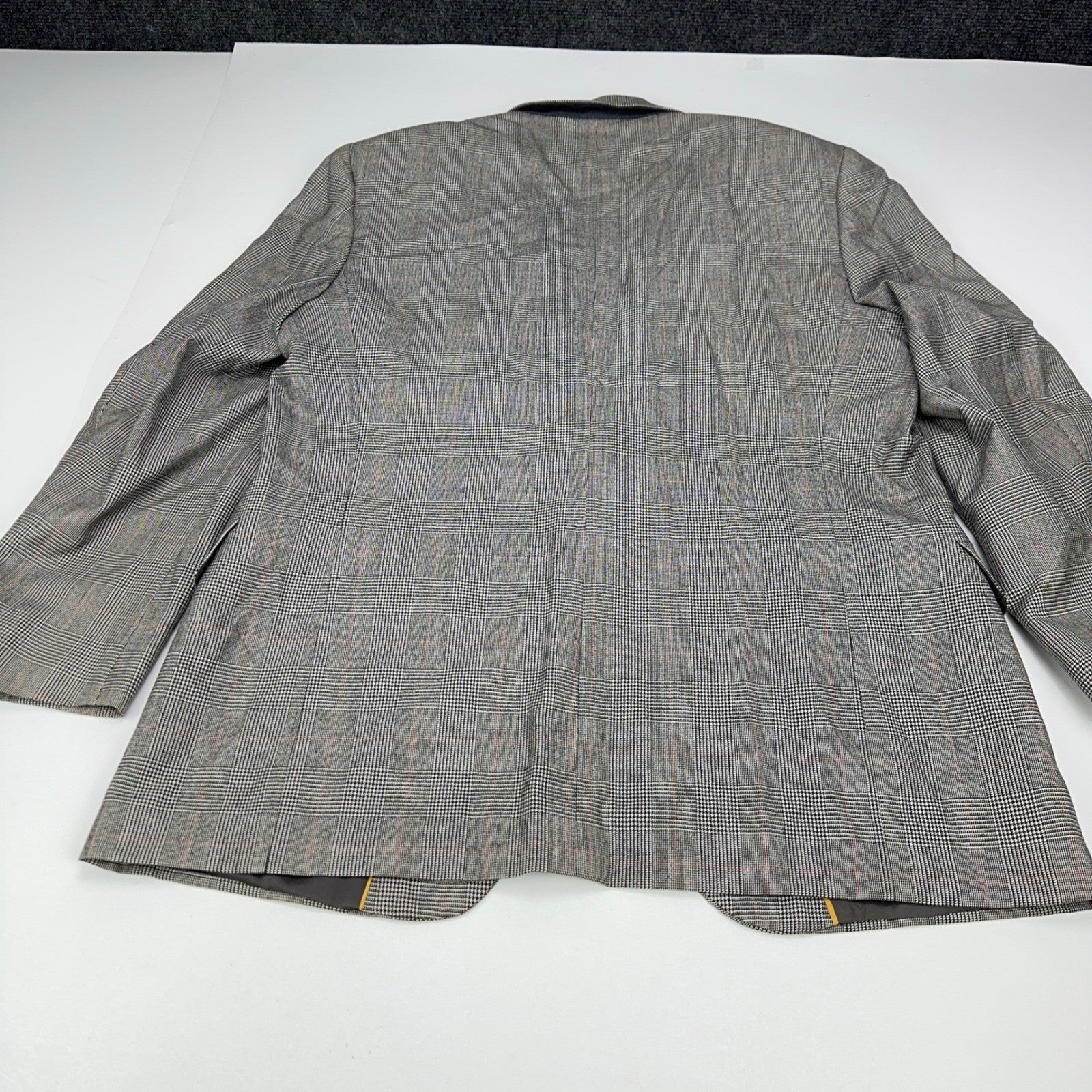 Sterling & Hunt Premier Edition Mens Grey Glen Plaid Worsted Wool Suit by Sterling & Hunt