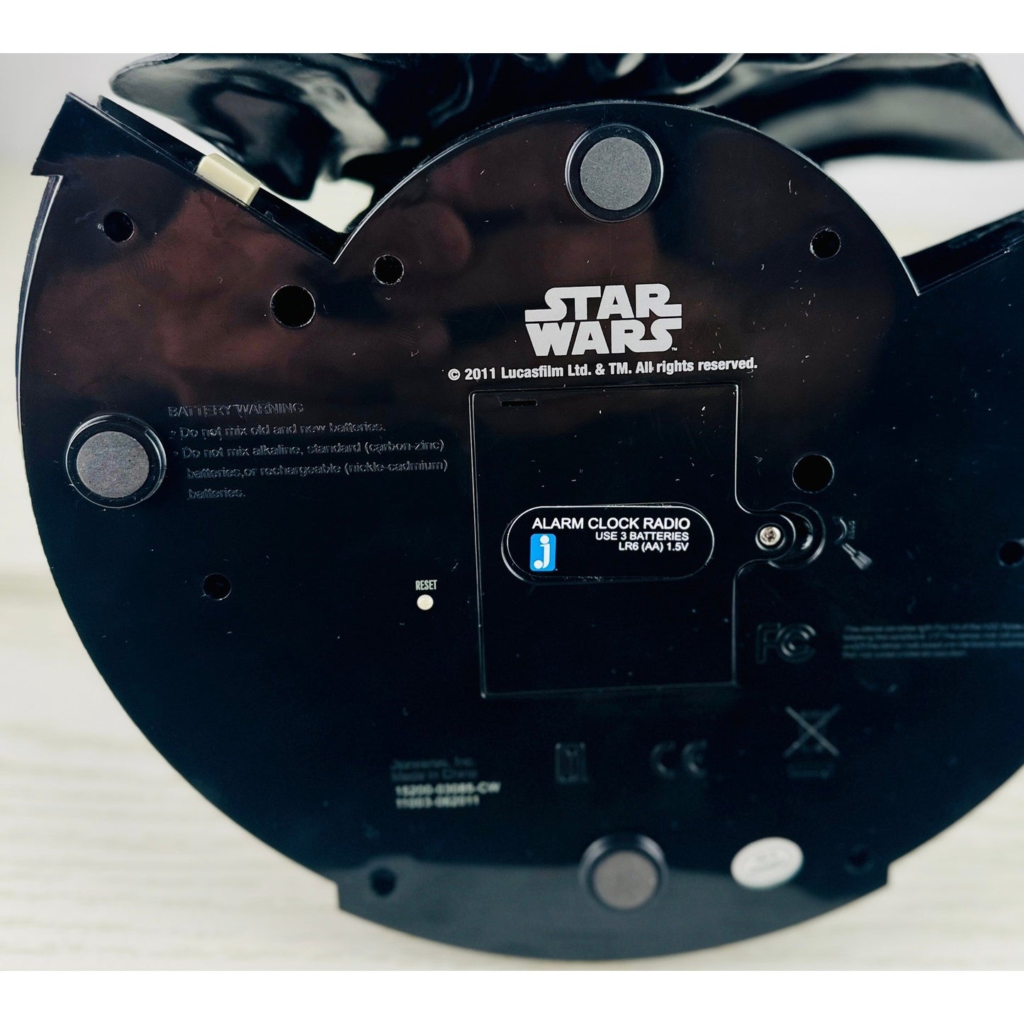 Star Wars Darth Vader Alarm Clock Radio 2011 Jazzwares Digital 15200-03085-CW by Jazwares