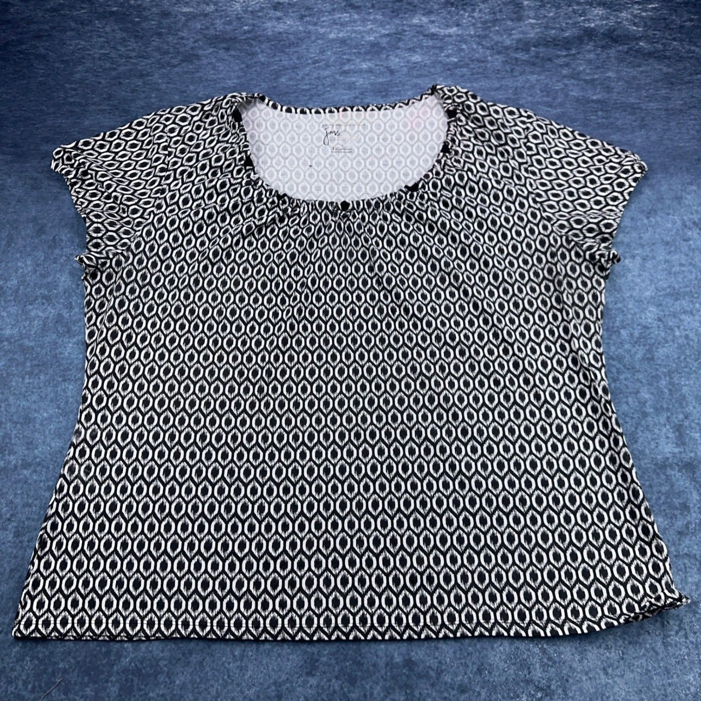 Just My Size JMS Women 3X Black White Geometric Ikat Cap Sleeve Pleated Blouse by Just My Size