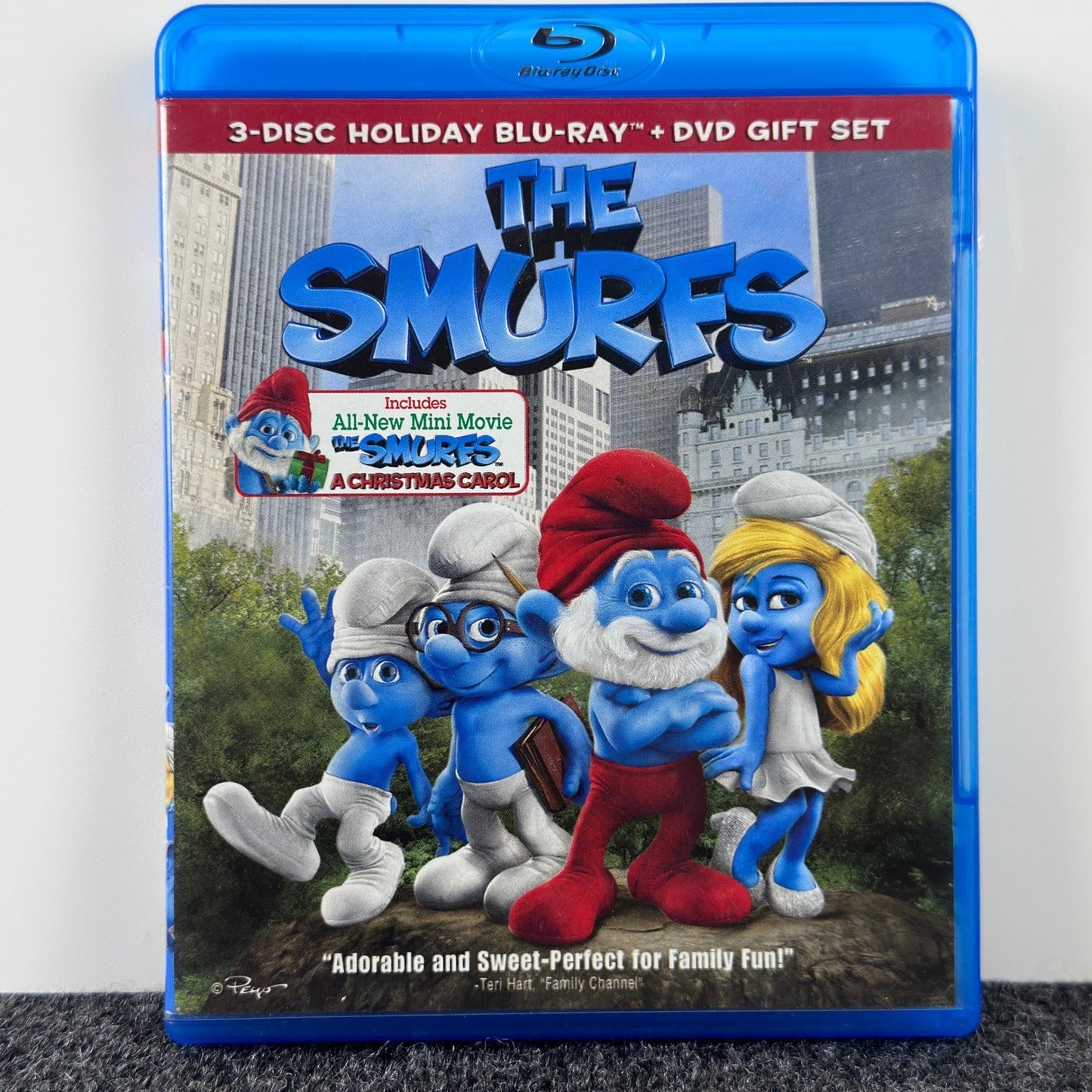 The Smurfs 3-Disc Holiday Blu-ray DVD Gift Set A Christmas Carol Mini Movie 2011 by Buysaavy