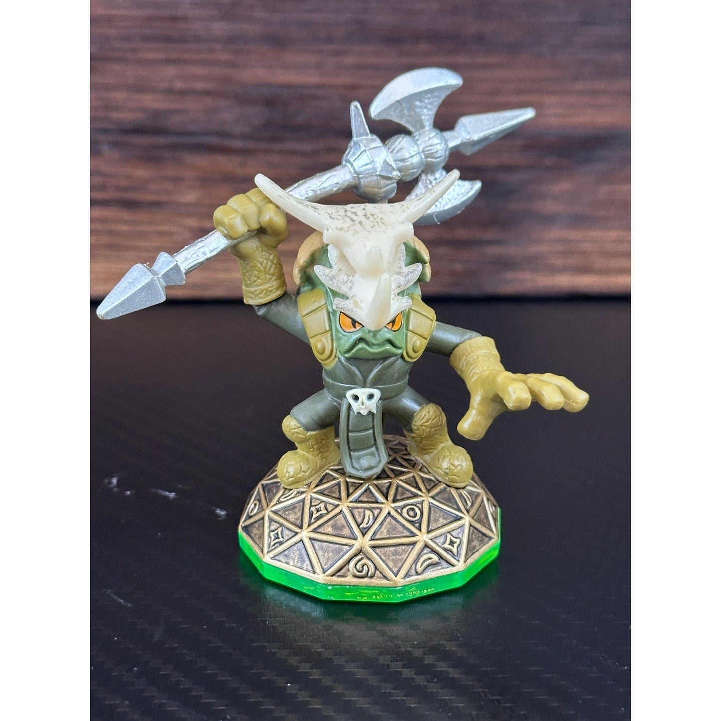 Activision Skylanders Giants Voodood Life Element Figure 83985888 Green Base by Activision