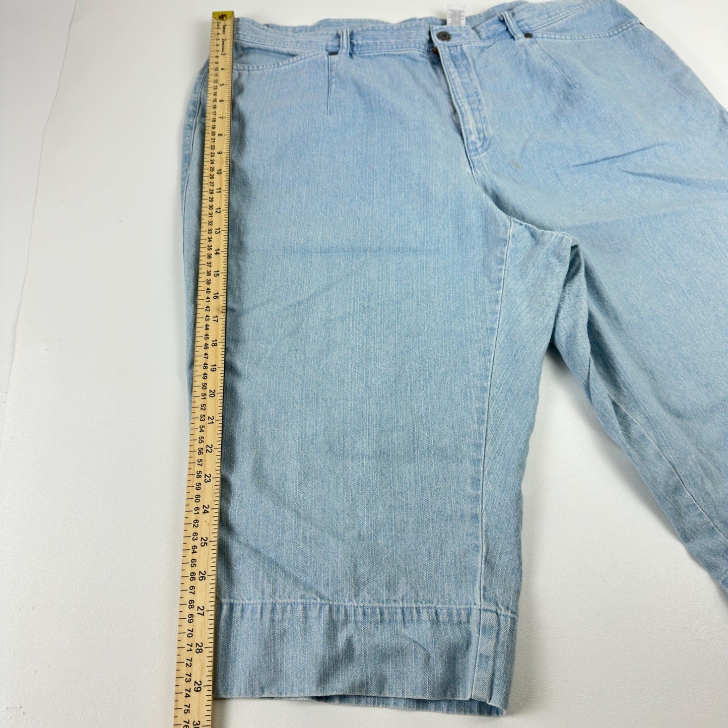 Liz Claiborne Lizwear Light Wash Denim Bermuda Shorts 18W Light Blue Cotton by Liz Claiborne