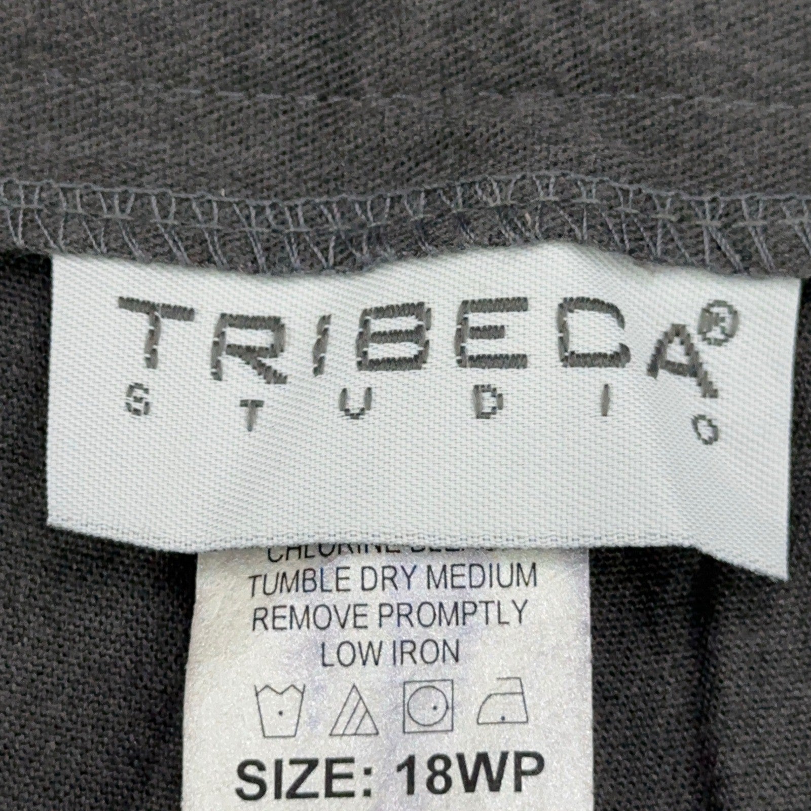 Tribeca Studio Women Gray Pleated Tapered Dress Pants 18WP Made in USA 95761207 by Tribeca Studio