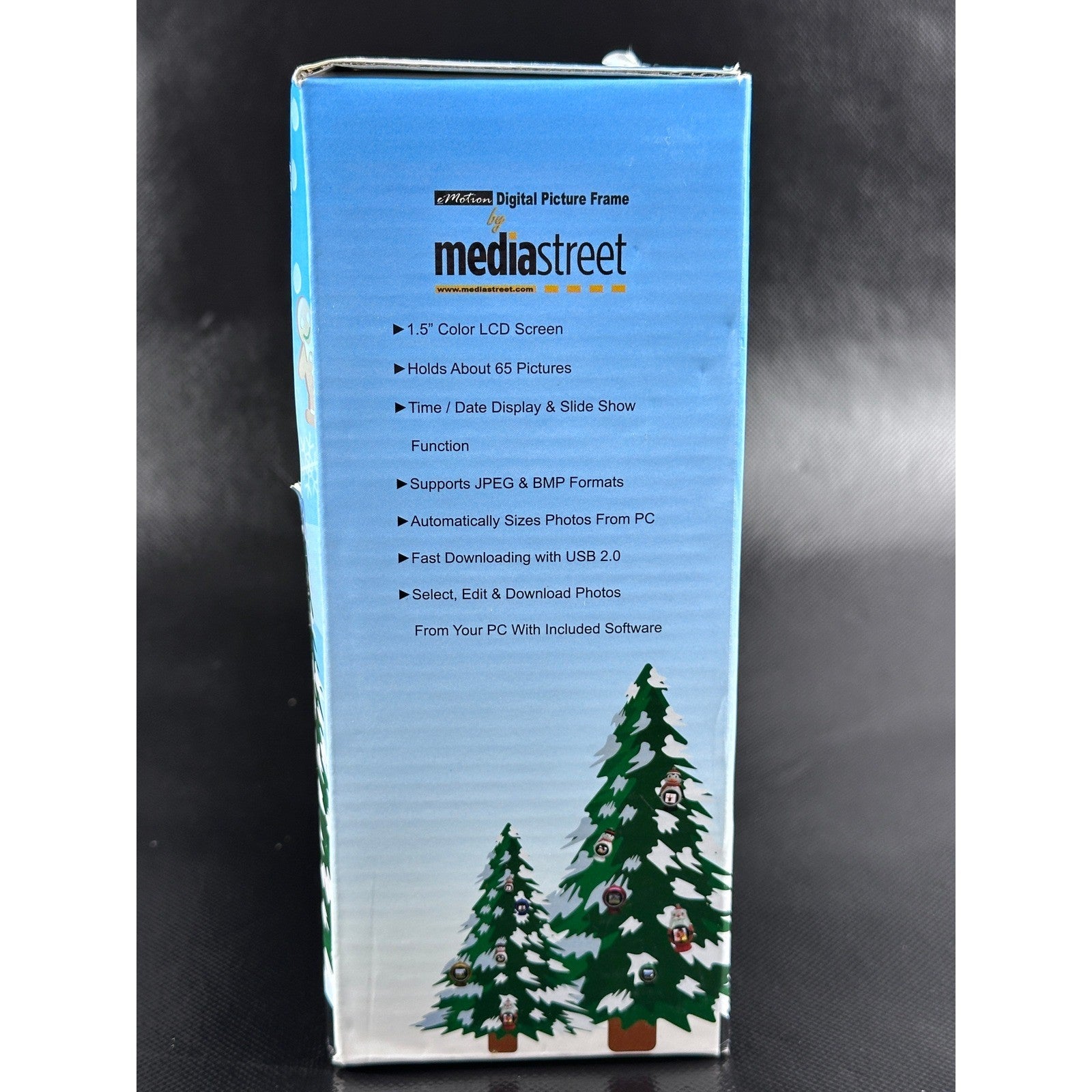 MediaStreet eMotion Snowman Digital Photo Ornament 1.5 LCD DF-EMHO3 White by MediaStreet