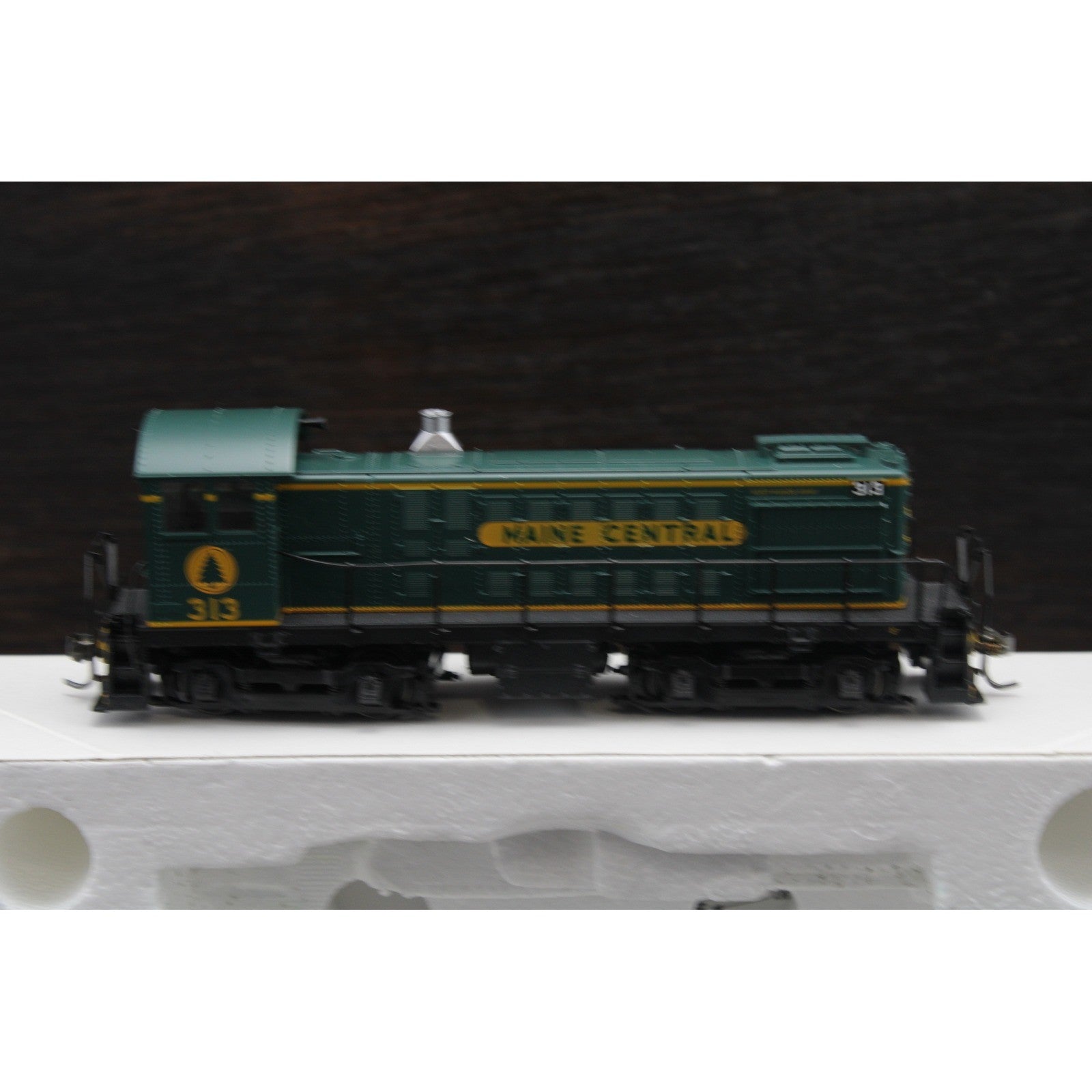 Atlas HO Scale Alco S-4 Diesel Switcher Maine Central 313 Locomotive 8753 Boxed by Atlas