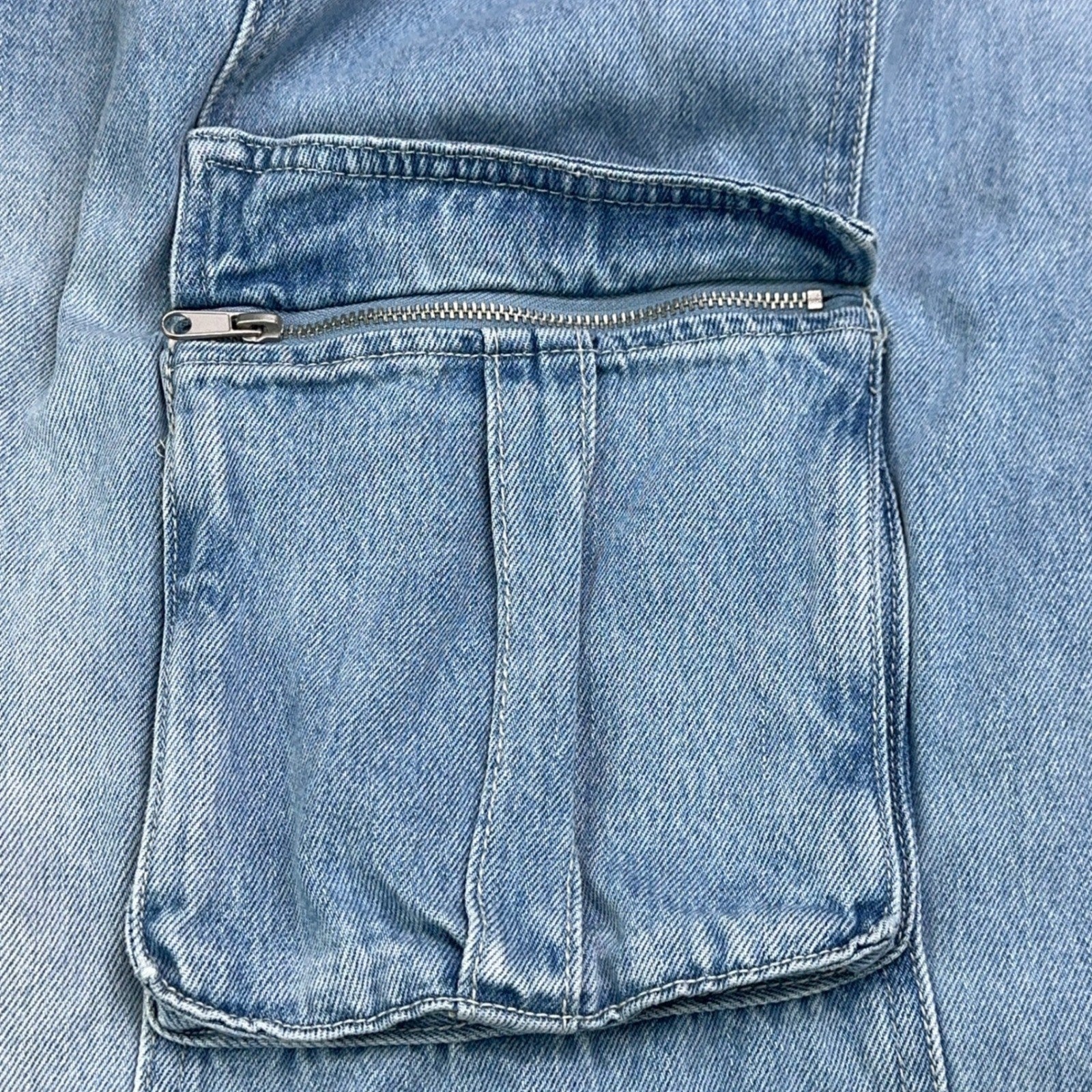 Forever 21 Premium Womens XL Light Wash Elastic Waist Wide Leg Cargo Jeans by FOREVER 21
