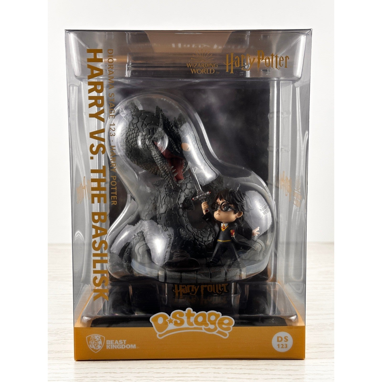 Harry Potter Harry vs Basilisk D-Stage 123 Beast Kingdom Diorama Figurine by Beast Kingdom