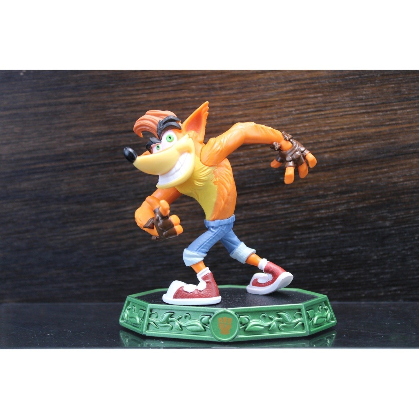 Skylanders Imaginators Crash Bandicoot Sensei Life Element Figure Brawler Class by Activision