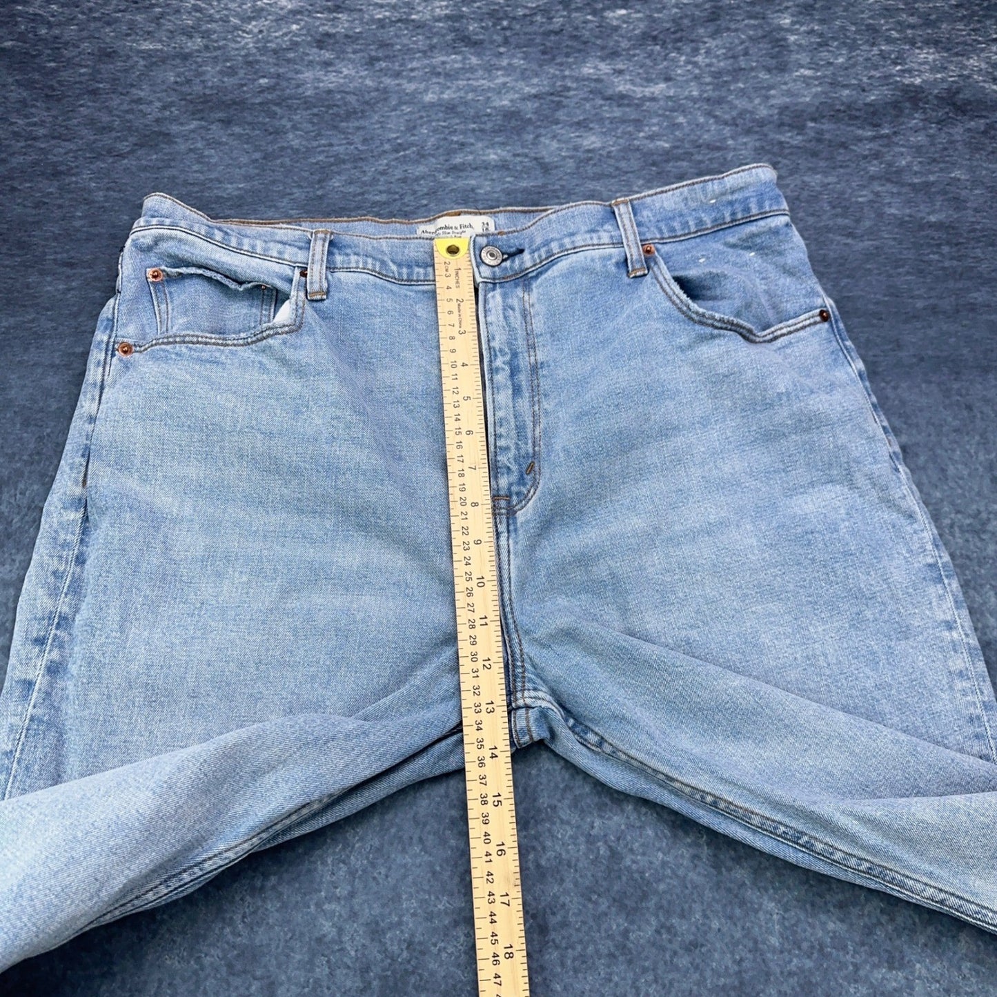 Abercrombie & Fitch 90s Slim Straight Ultra High Rise Jeans Light Wash 34 18s by Abercrombie & Fitch