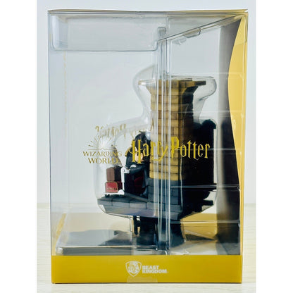 Harry Potter Platform 9 3/4 Diorama Figurine by Beast Kingdom, Licensed by Beast Kingdom