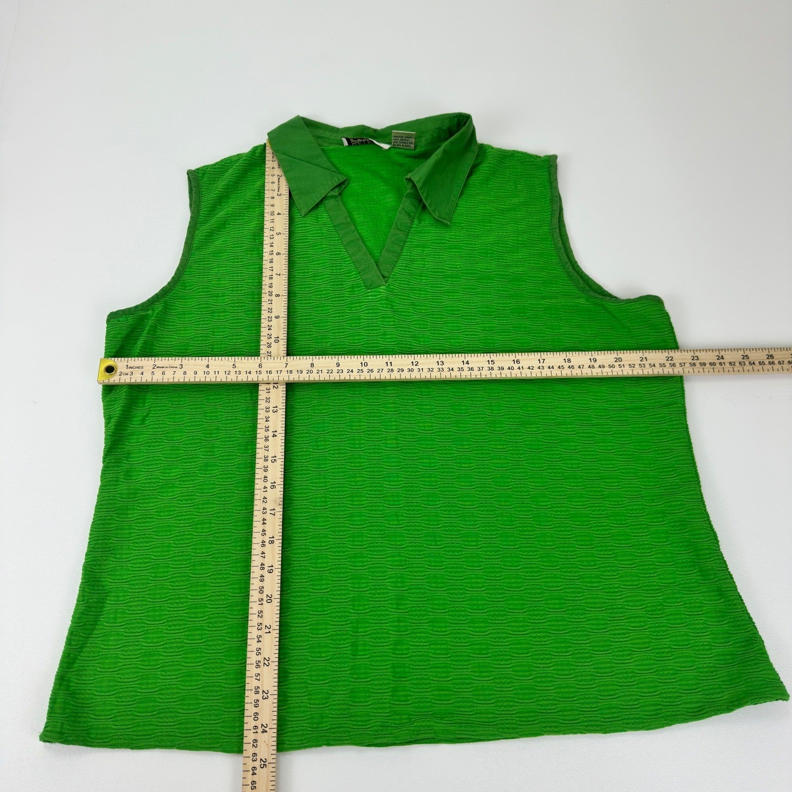 Selene Sport Womens 1X Lime Green Textured Sleeveless V-Neck Polo Golf Top by Selene Sport