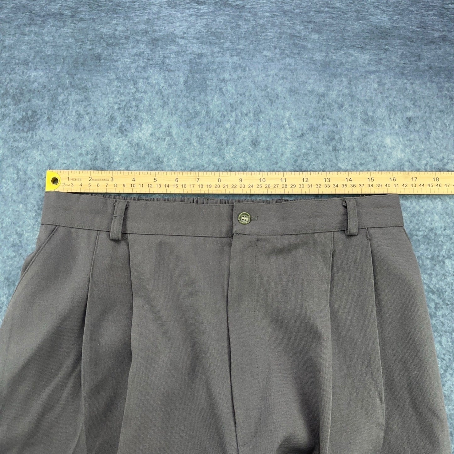 Vintage Sellecca Pleated Trousers Womens 20WP Charcoal Grey Made in USA Slacks by Sellecca