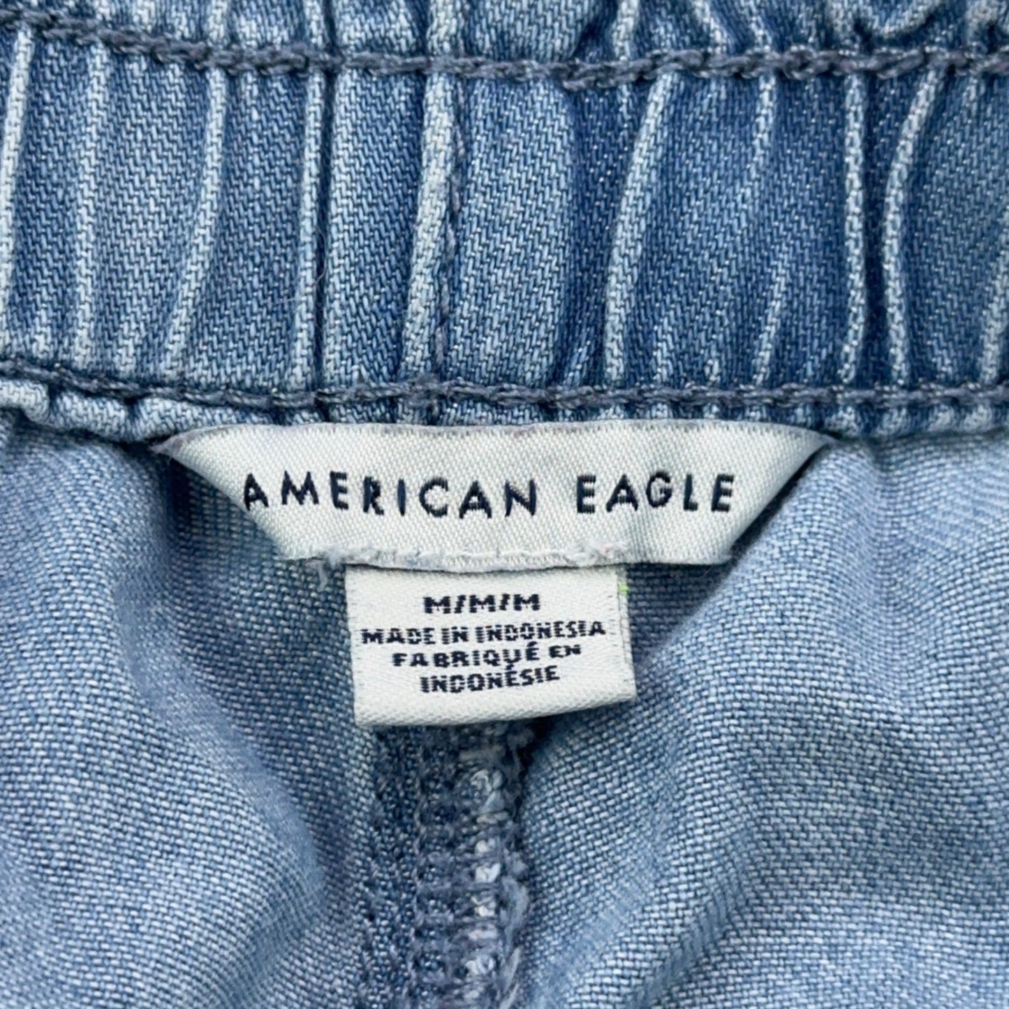 American Eagle Chambray Dolphin Shorts Light Wash Elastic Waist Drawstring M by American Eagle Outfitters