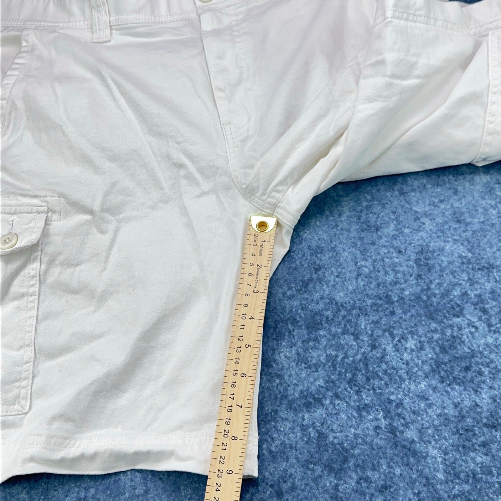St Johns Bay Mens White Comfort Stretch Cargo Shorts Size 38 Cotton Blend by St. John's Bay