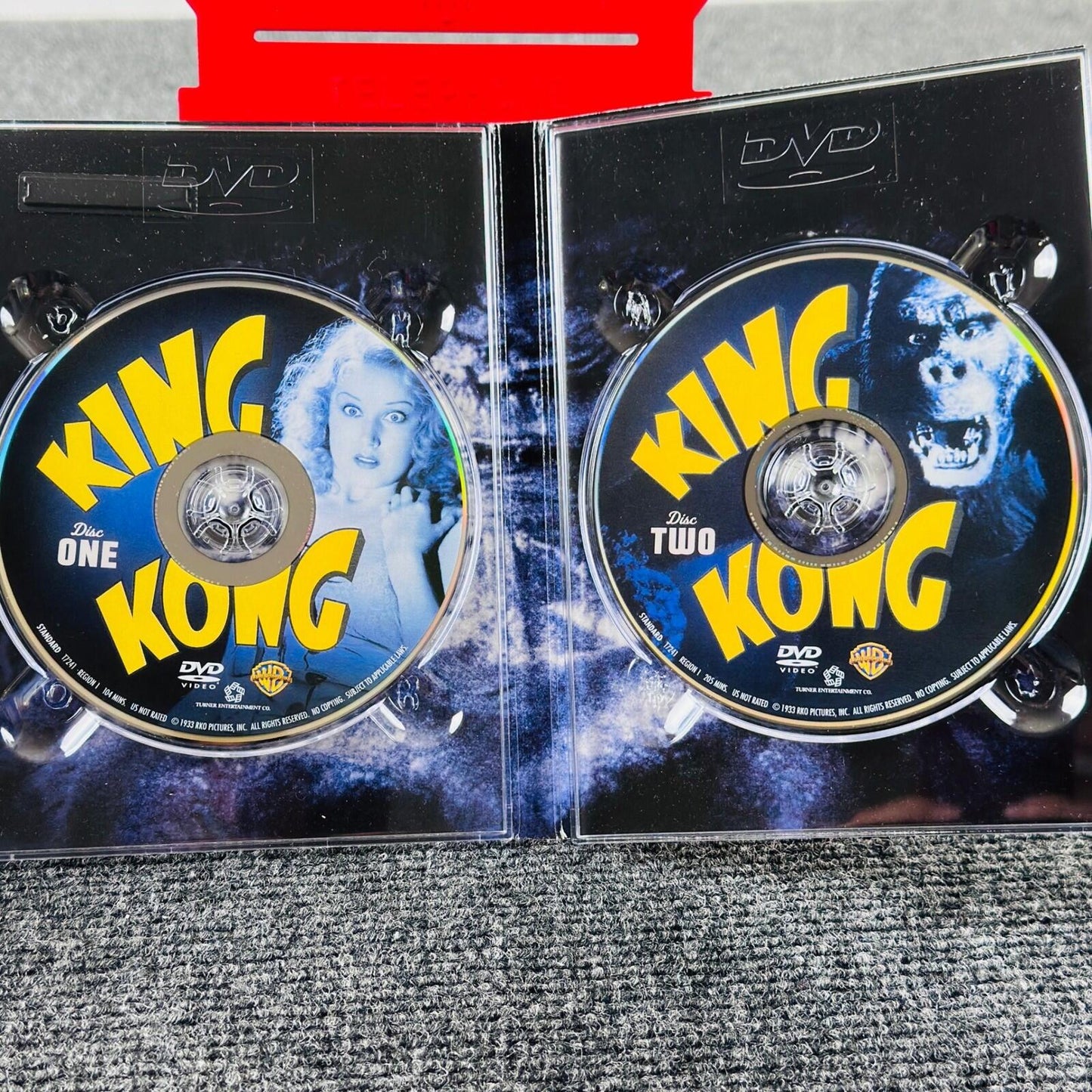 King Kong 1933 DVD Two-Disc Collector's Edition Metal Tin Restored Classic B&W