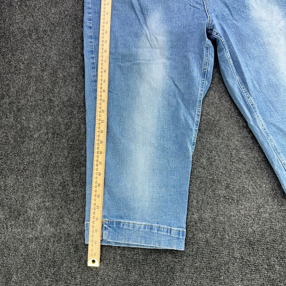 Sonoma Goods for Life Women 20W Medium Wash Stretch Denim Capri Cropped Jeans — photo 6 of 10